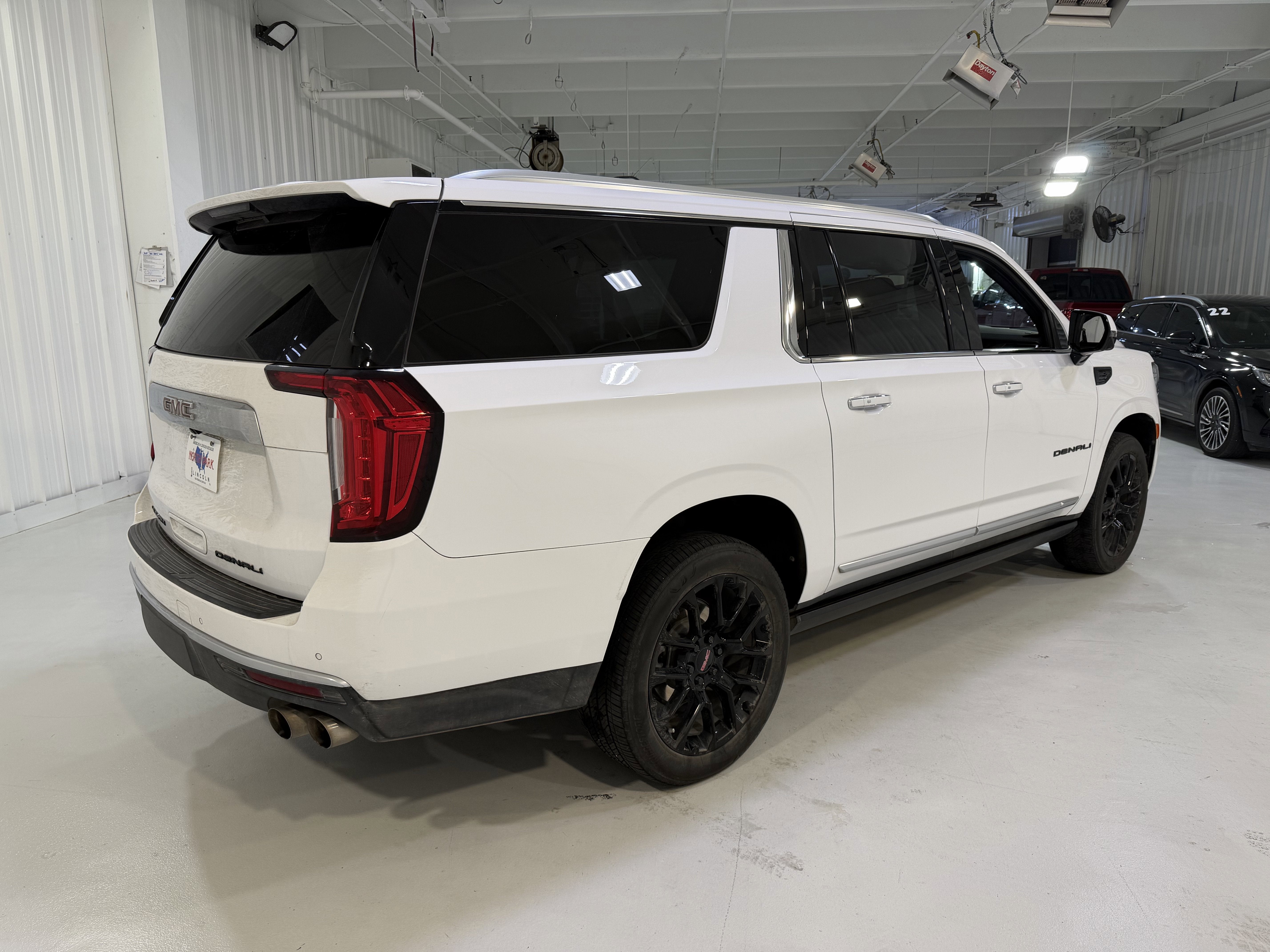 2023 GMC Yukon XL Denali