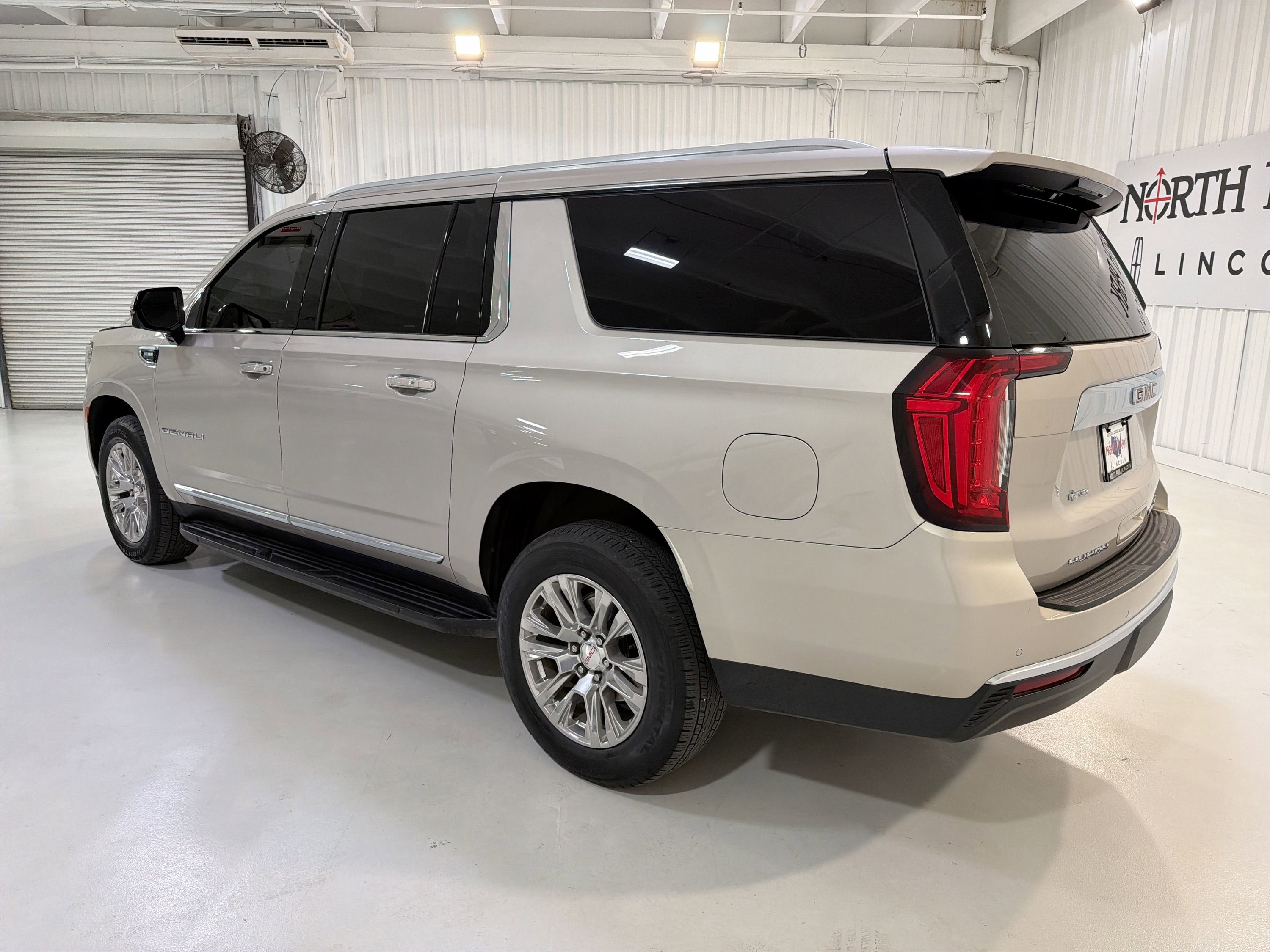 2023 GMC Yukon XL Denali