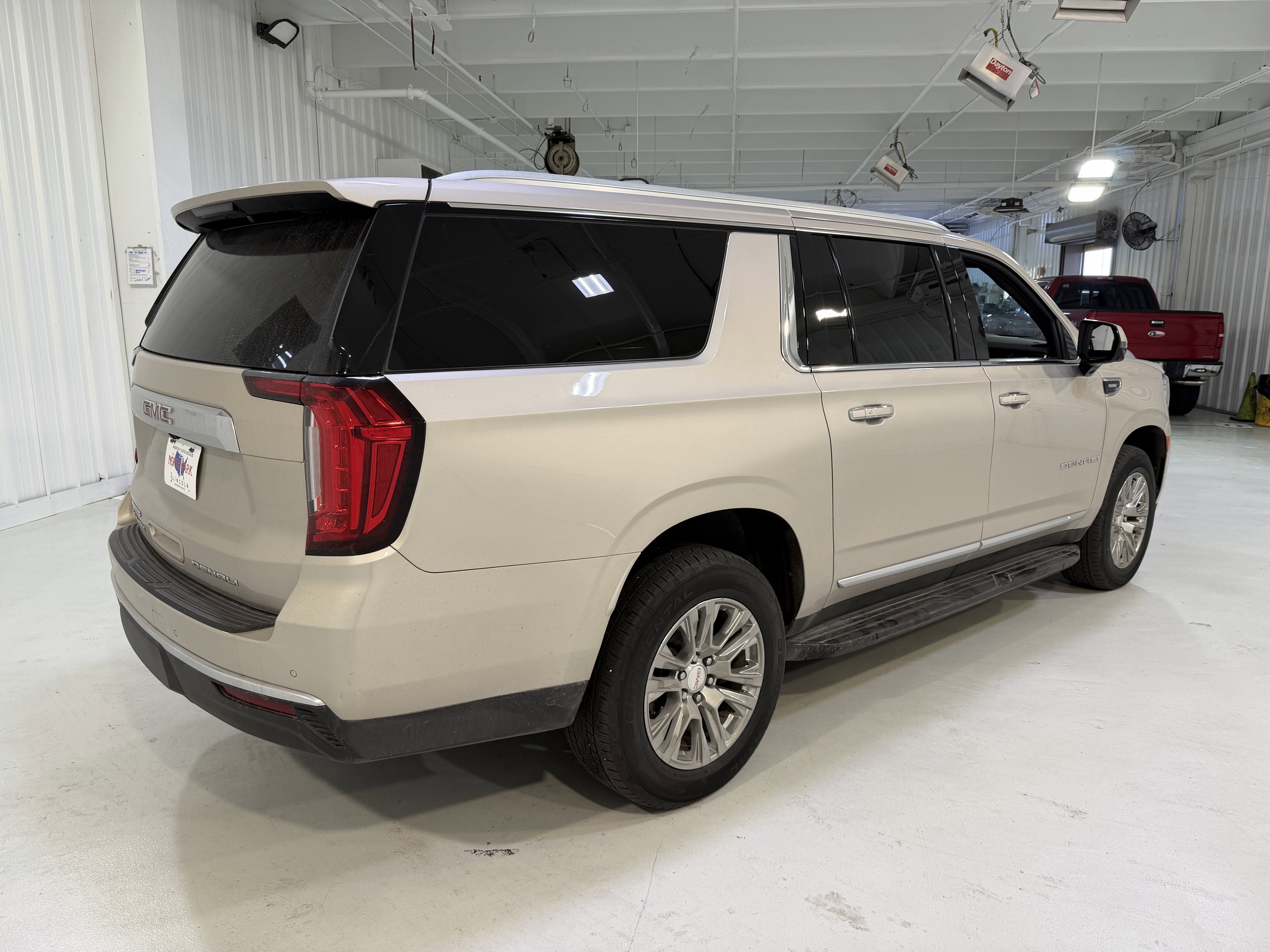 2023 GMC Yukon XL Denali