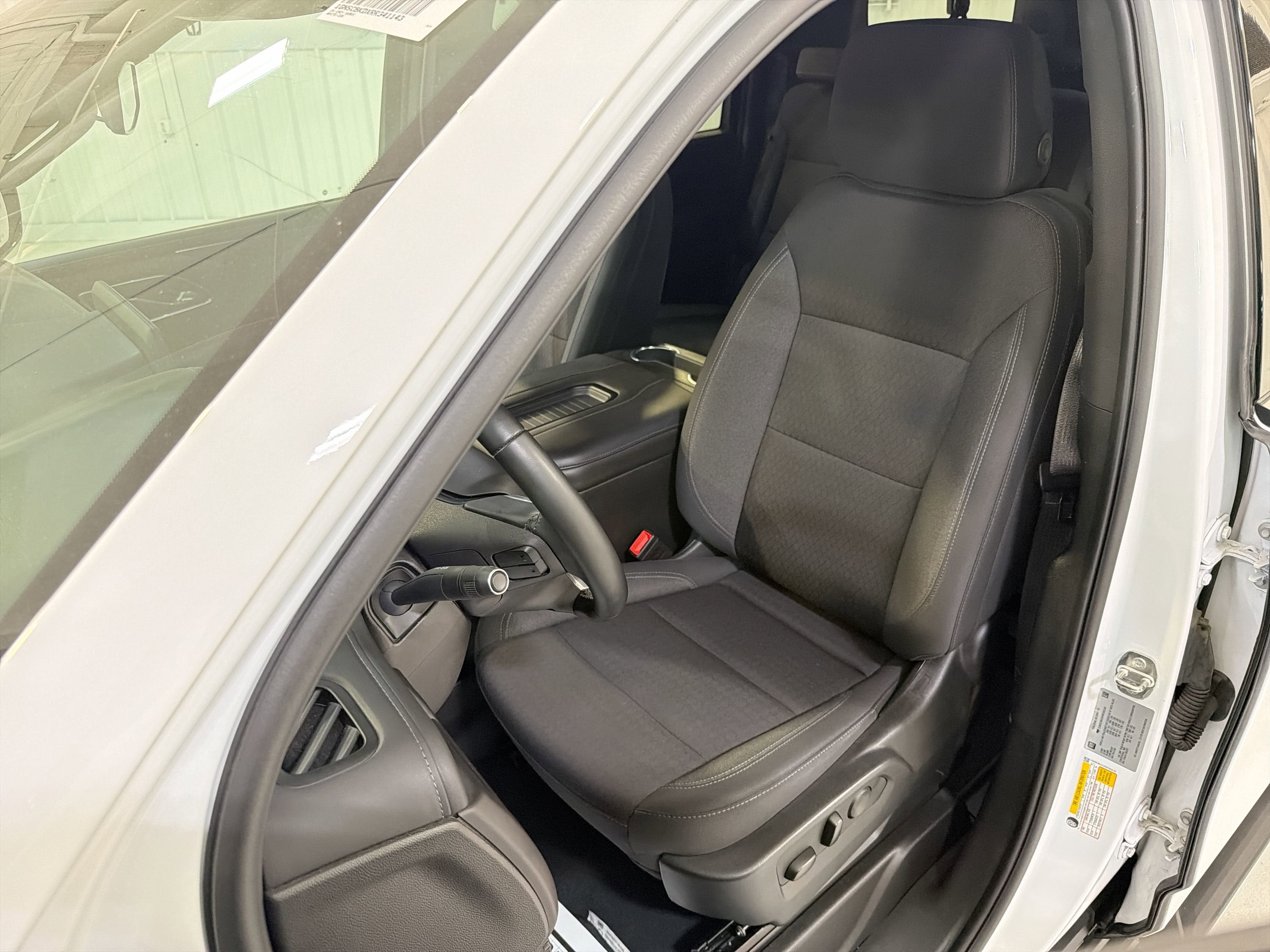 2024 Chevrolet Suburban LS