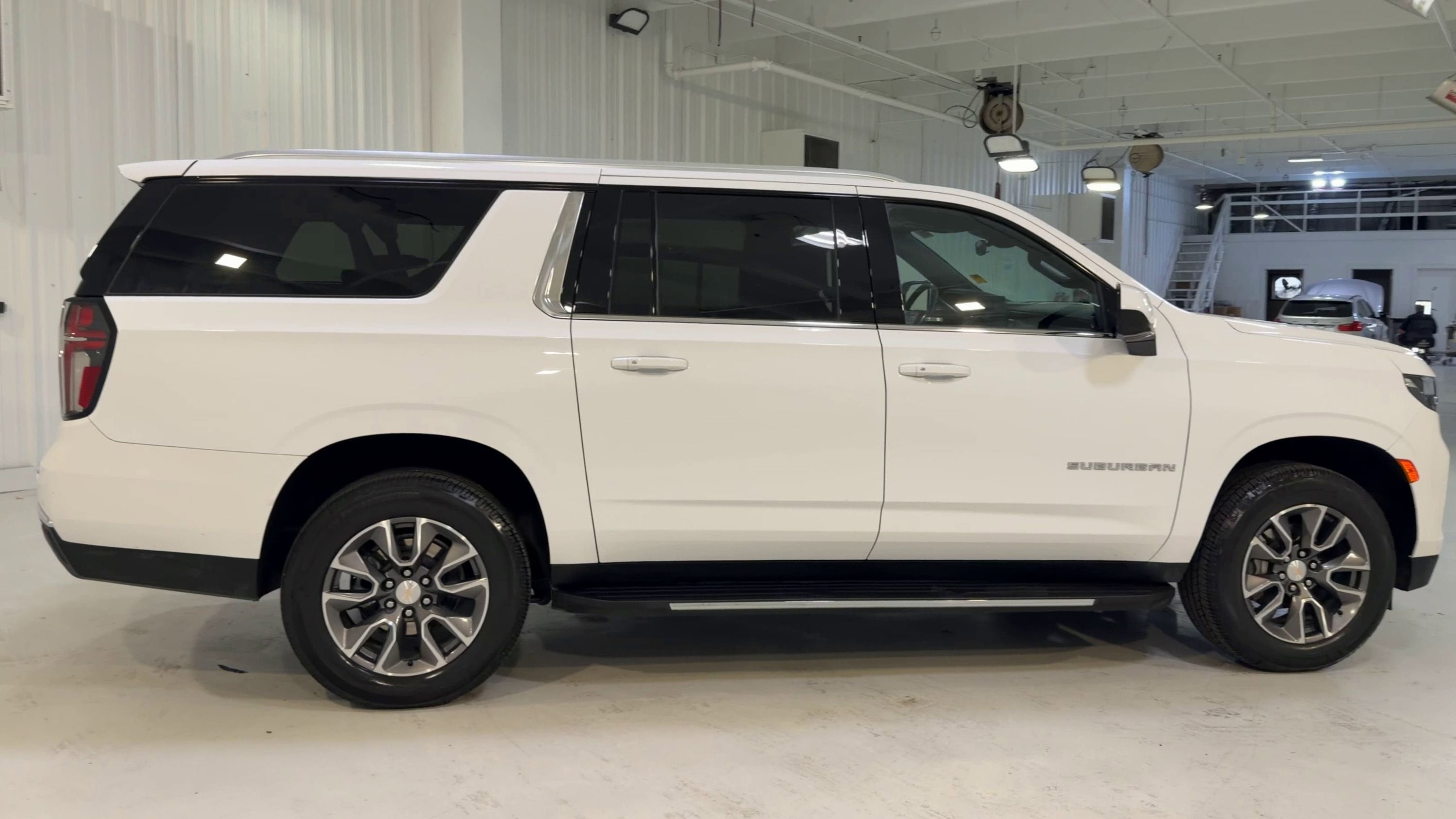 2024 Chevrolet Suburban LS