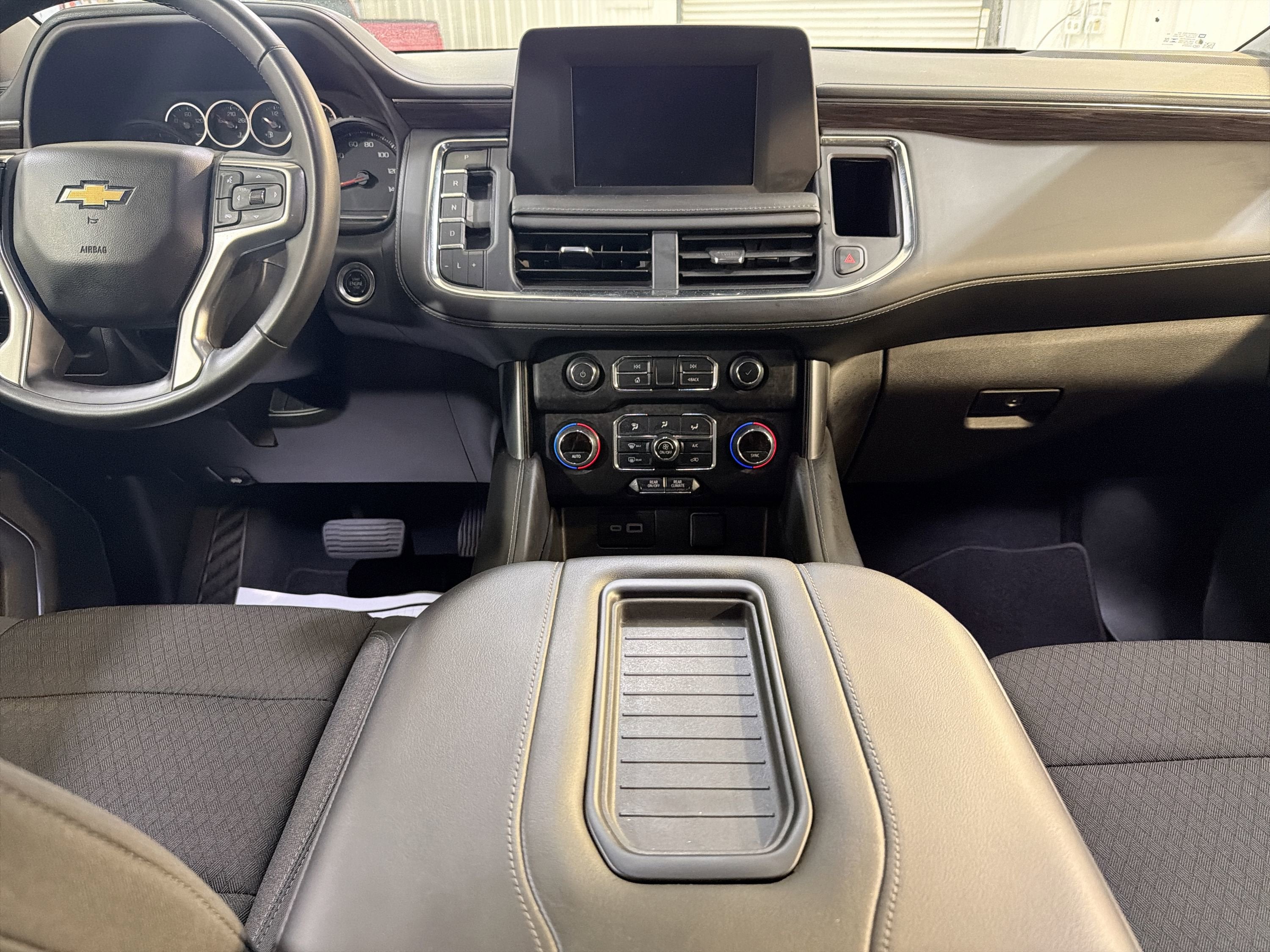 2024 Chevrolet Suburban LS