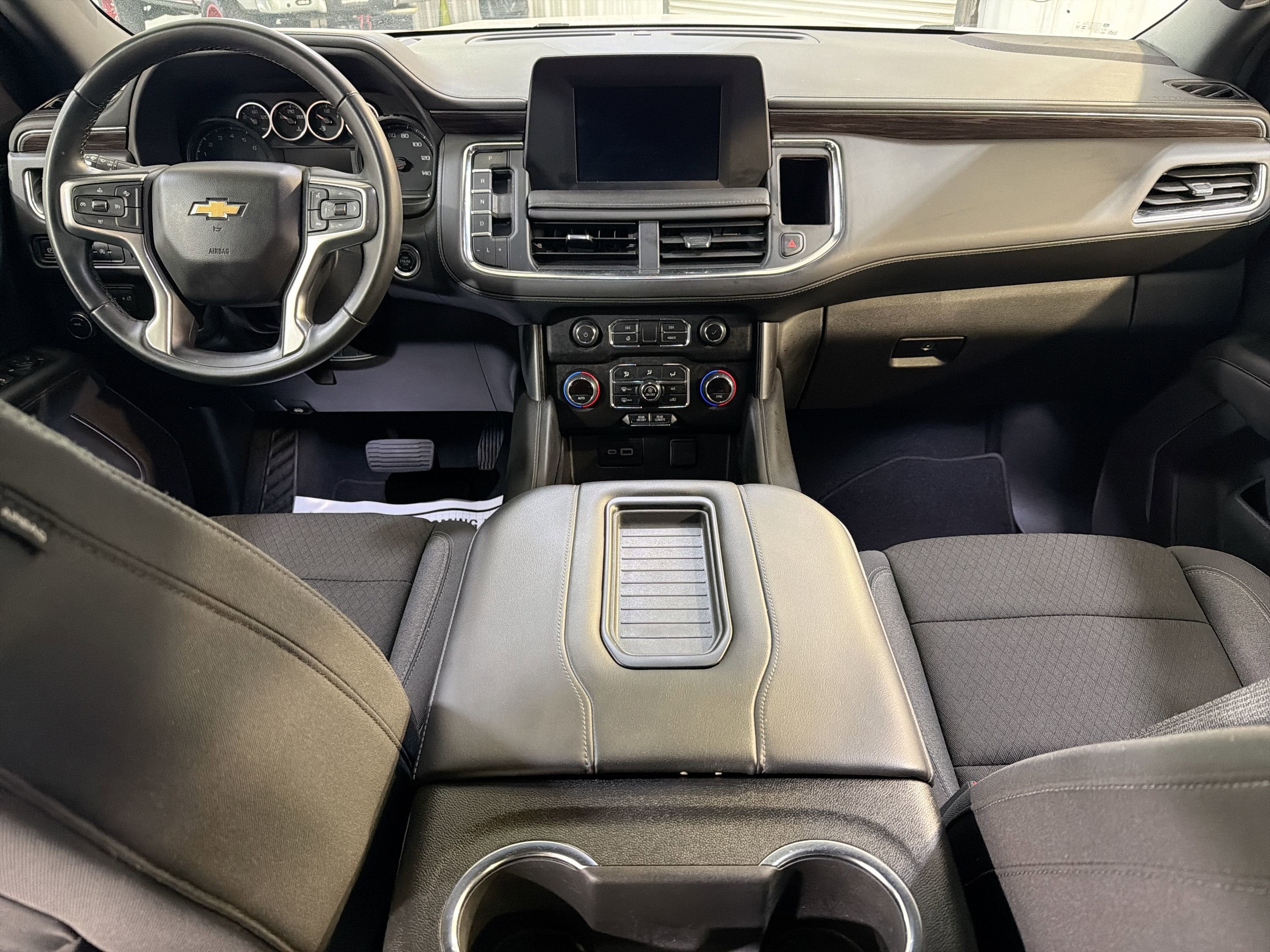 2024 Chevrolet Suburban LS