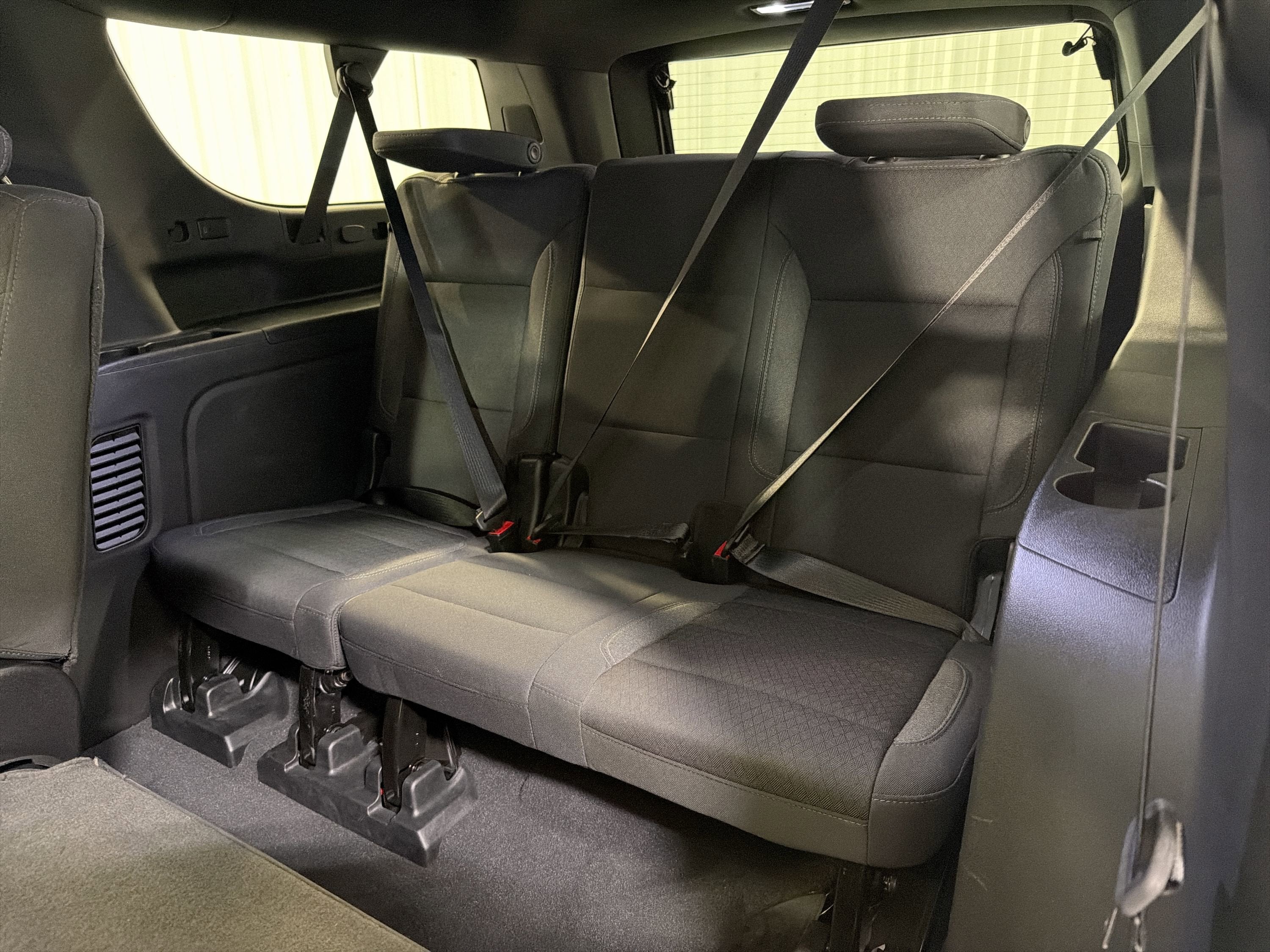 2024 Chevrolet Suburban LS