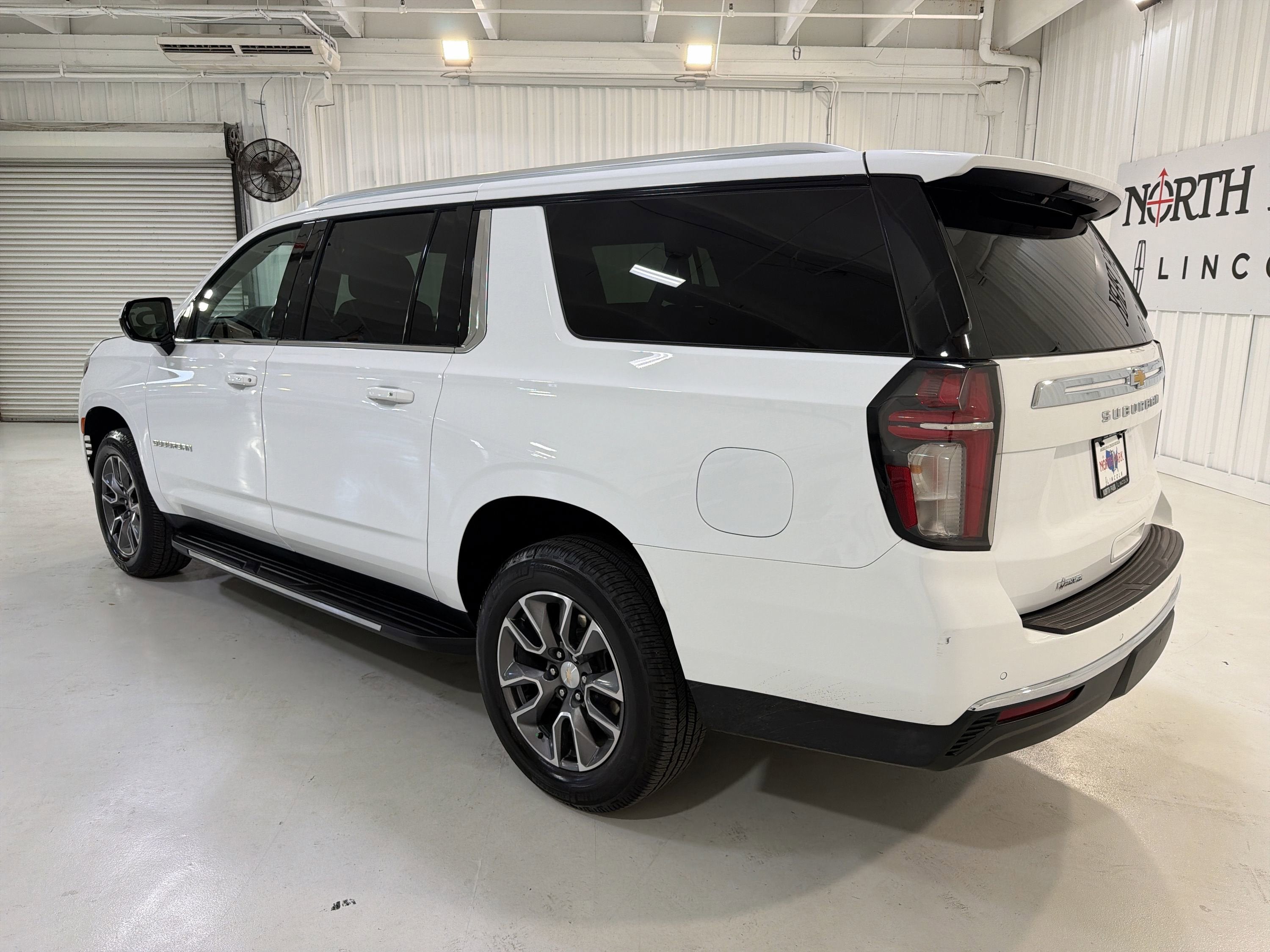 2024 Chevrolet Suburban LS