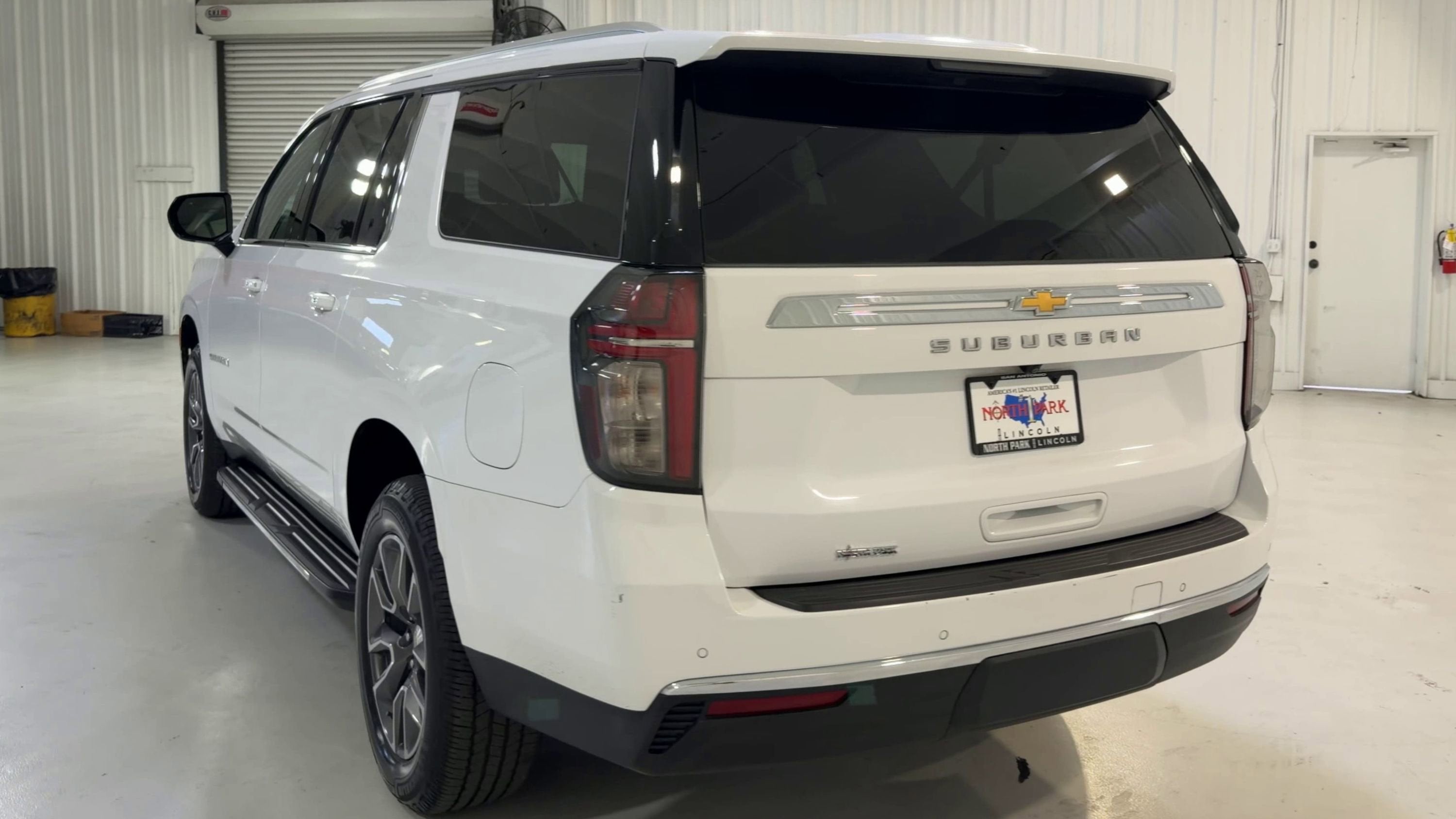 2024 Chevrolet Suburban LS