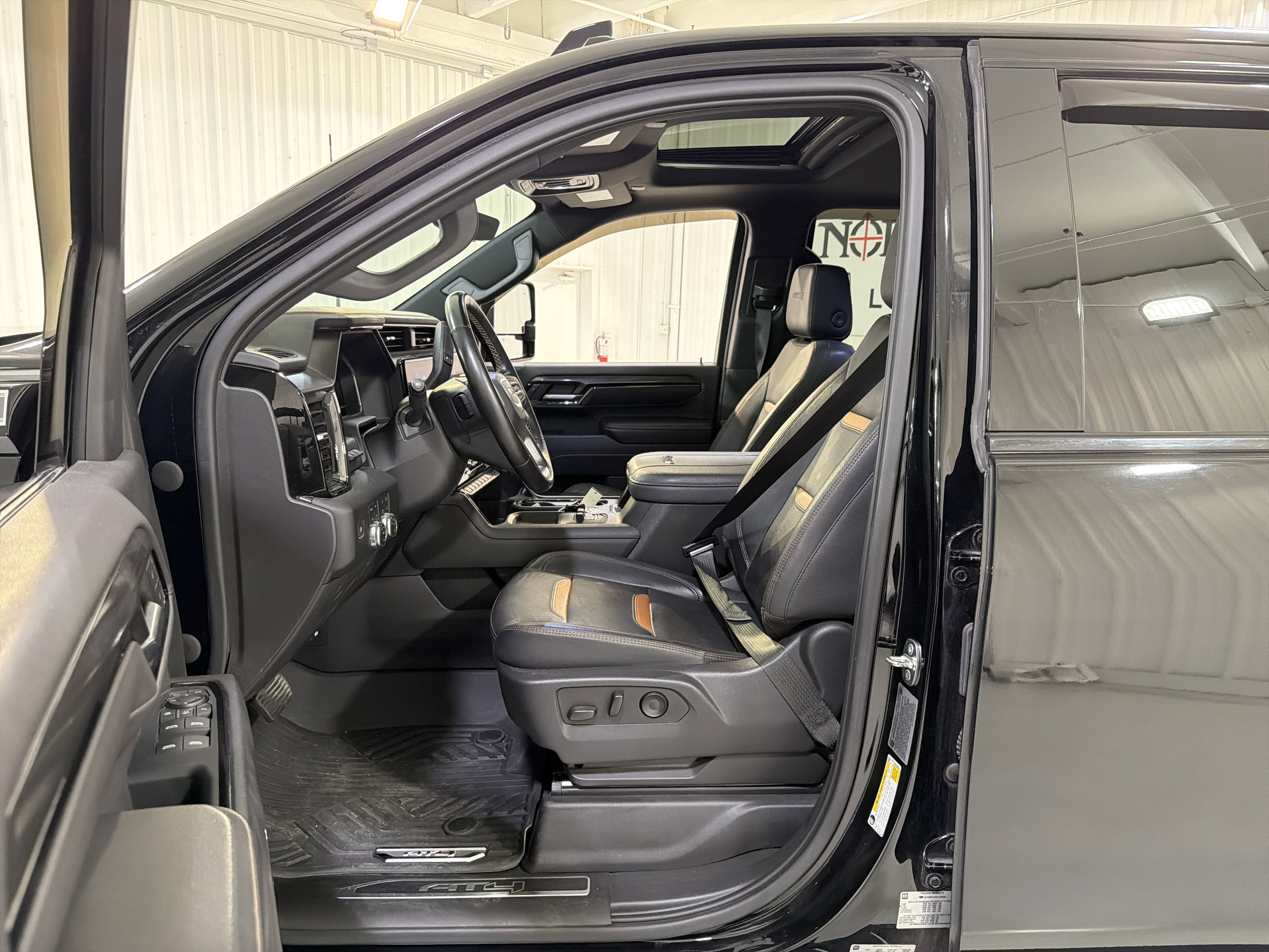 2024 GMC Sierra 2500HD AT4