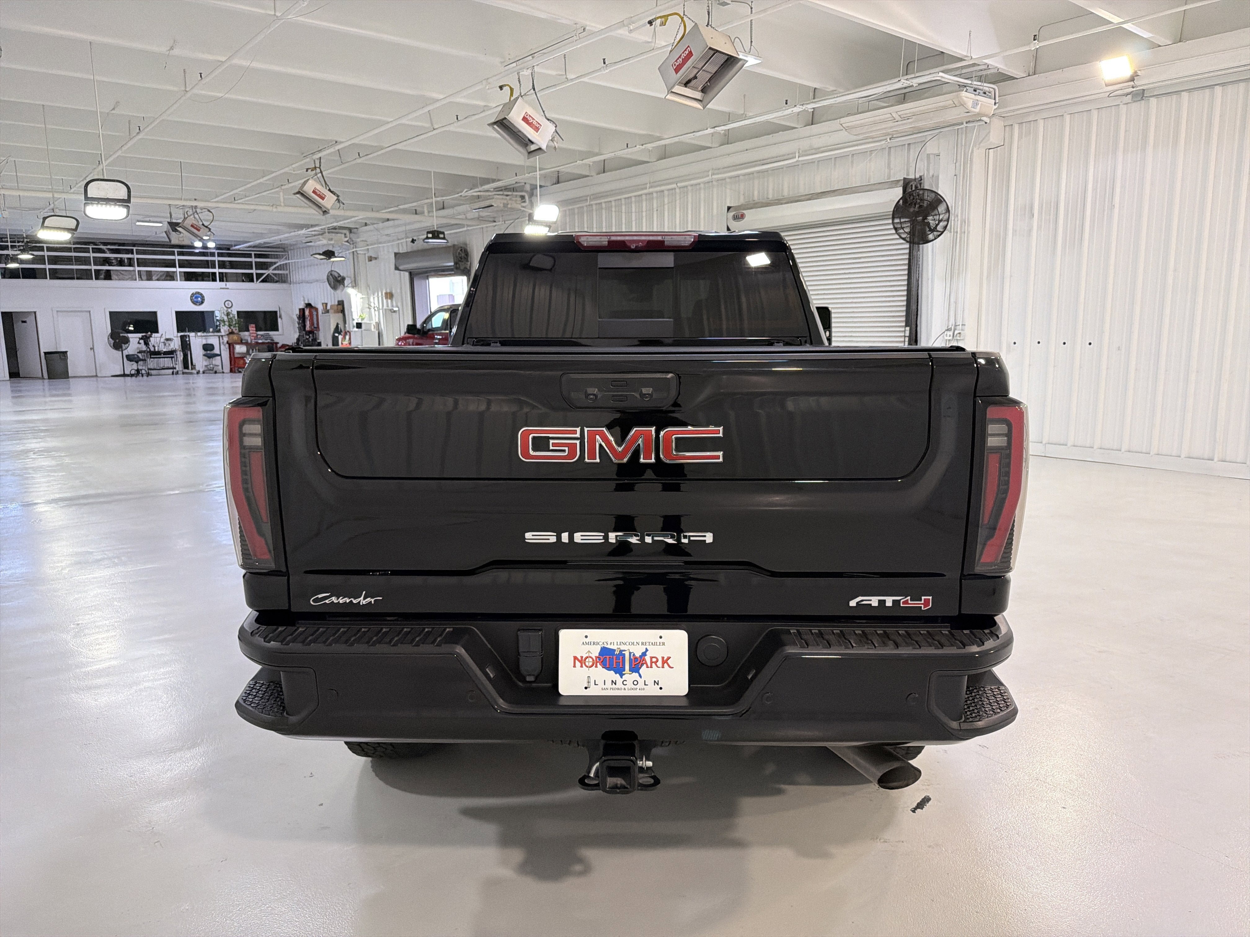 2024 GMC Sierra 2500HD AT4