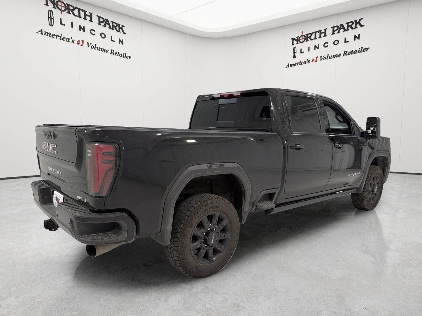 2024 GMC Sierra 2500HD AT4
