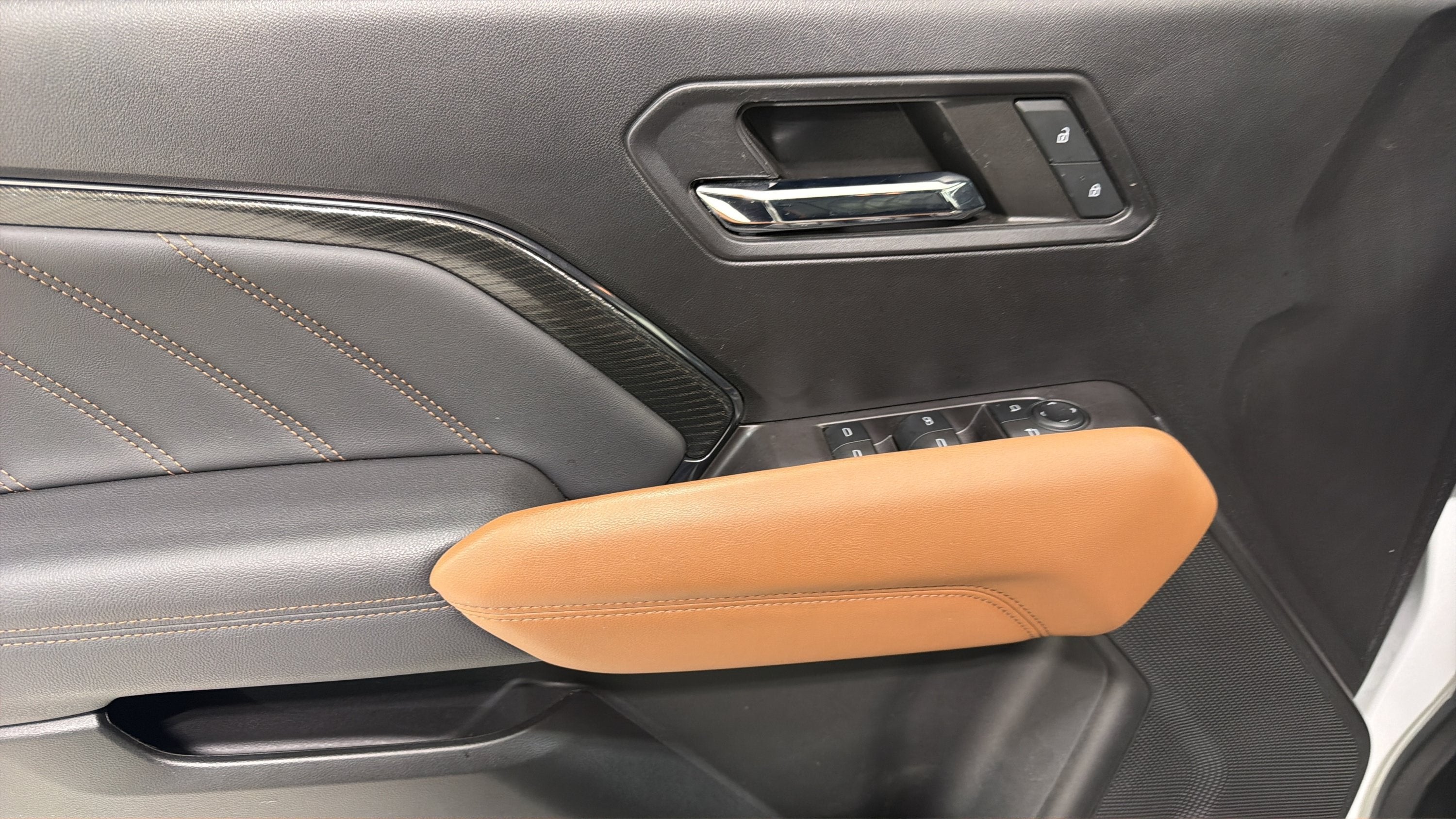 2024 GMC Canyon 4WD AT4