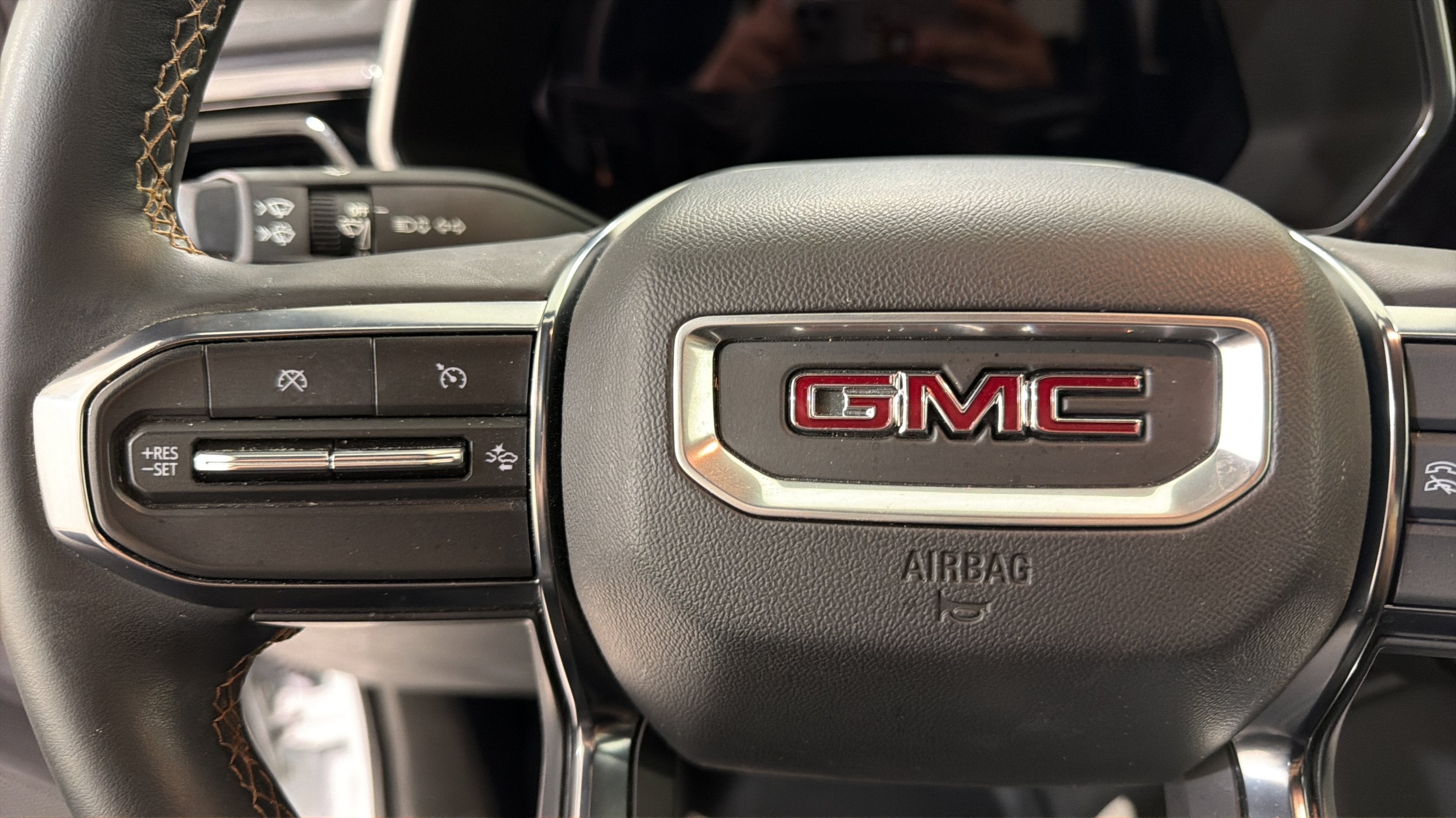 2024 GMC Canyon 4WD AT4
