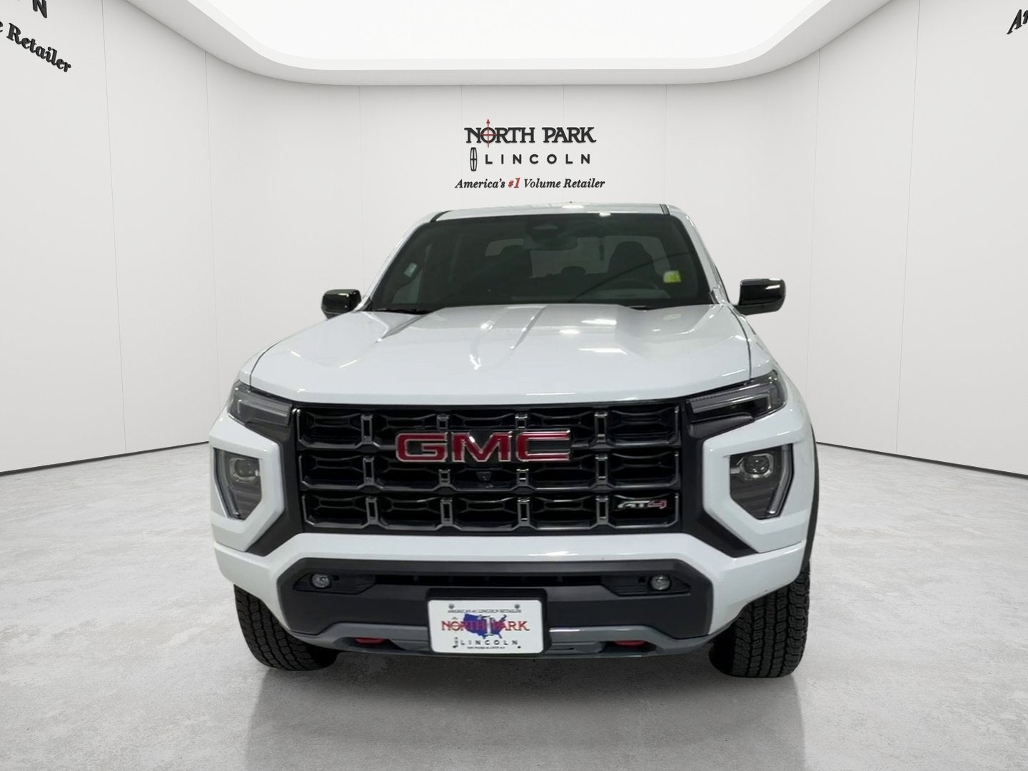 2024 GMC Canyon 4WD AT4