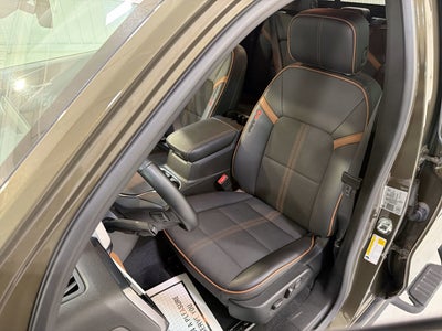 2023 GMC Canyon 4WD AT4