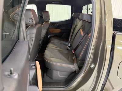 2023 GMC Canyon 4WD AT4