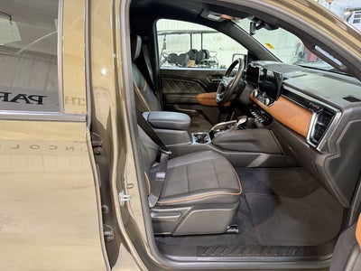 2023 GMC Canyon 4WD AT4