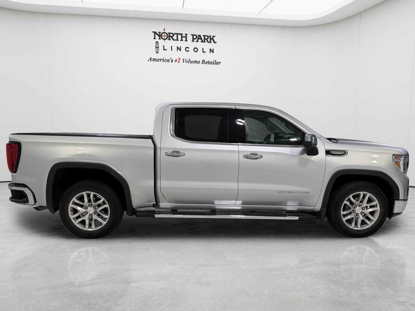 2021 GMC Sierra 1500 SLT