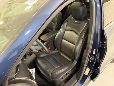 2022 Cadillac XT4 AWD Luxury