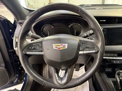 2022 Cadillac XT4 AWD Luxury