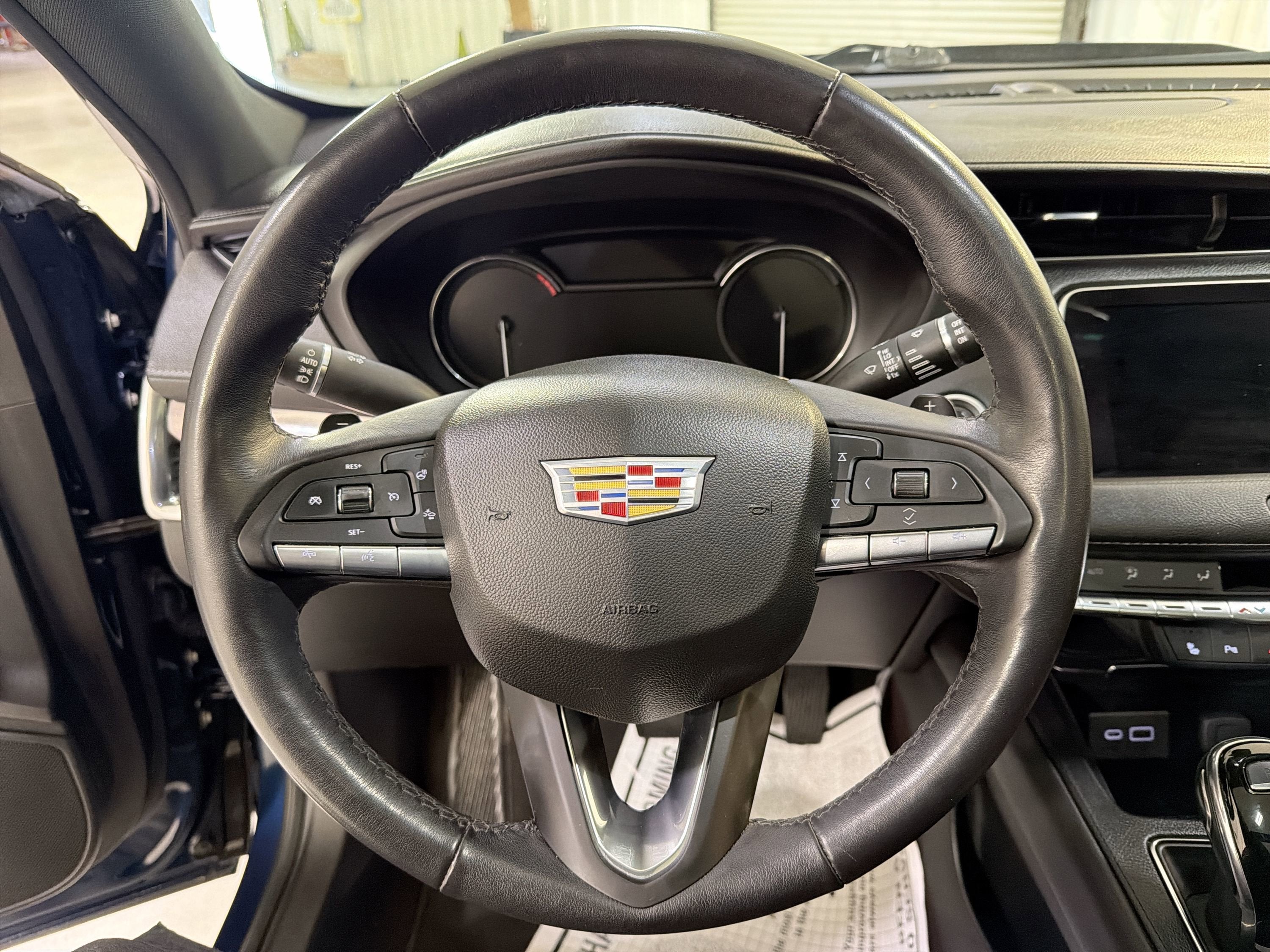 2022 Cadillac XT4 AWD Luxury