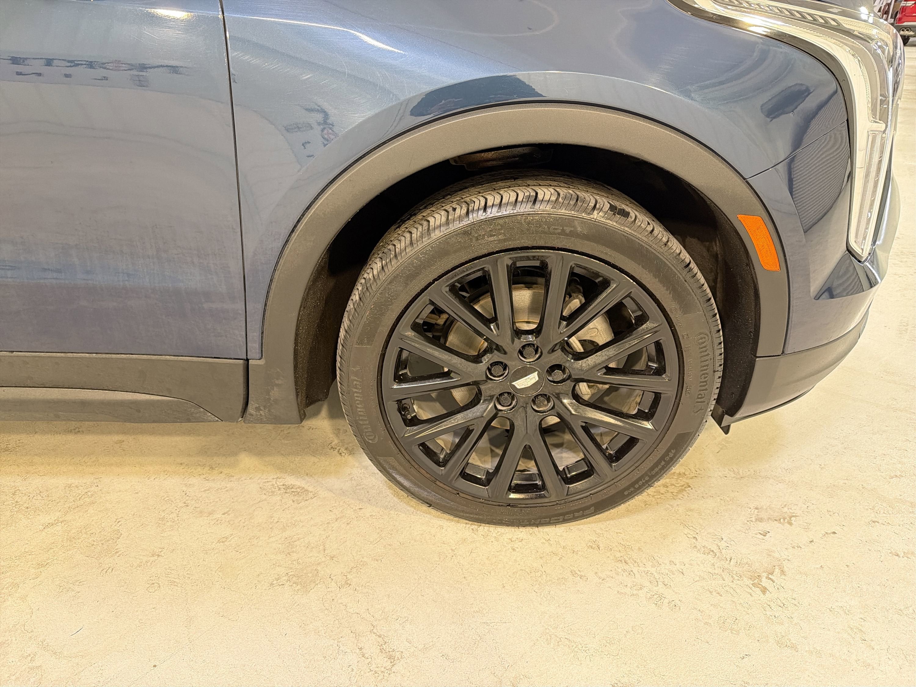 2022 Cadillac XT4 AWD Luxury