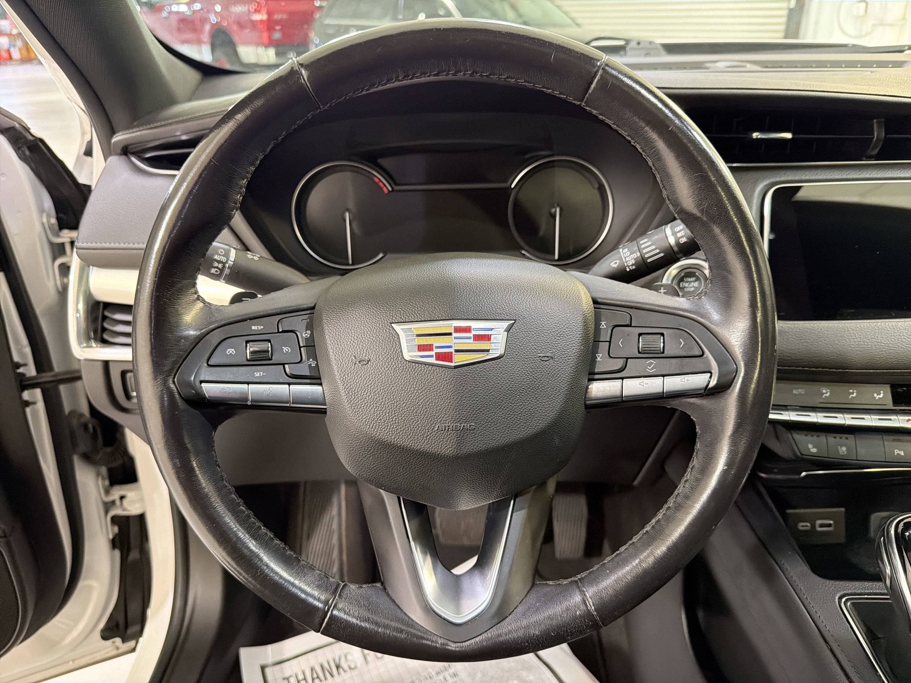 2023 Cadillac XT4 FWD Premium Luxury