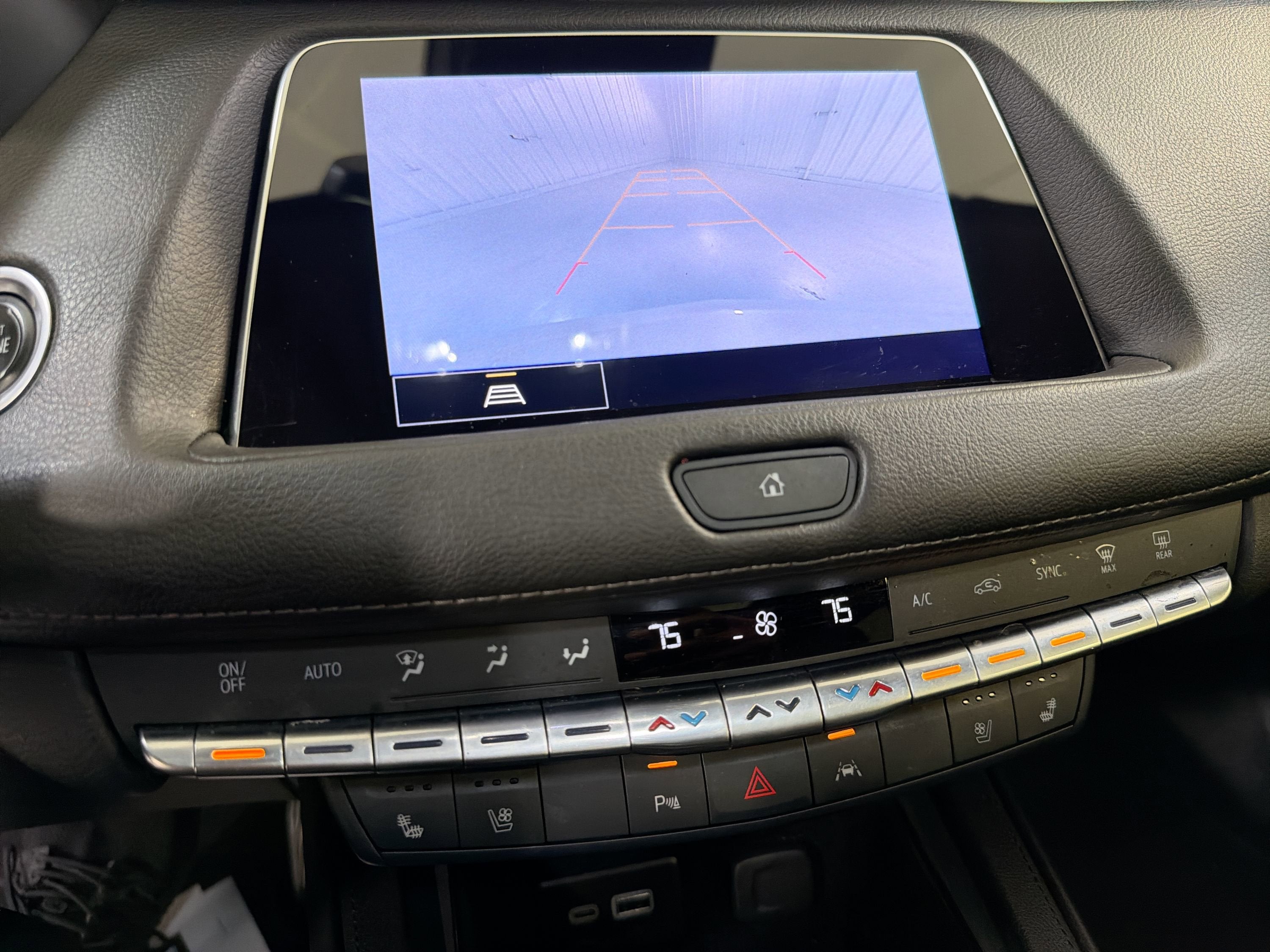 2023 Cadillac XT4 FWD Premium Luxury