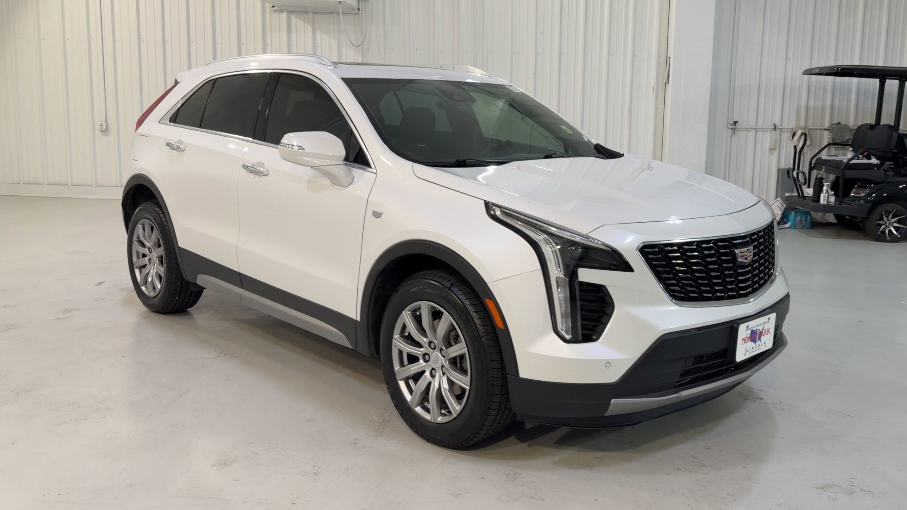 2023 Cadillac XT4 FWD Premium Luxury