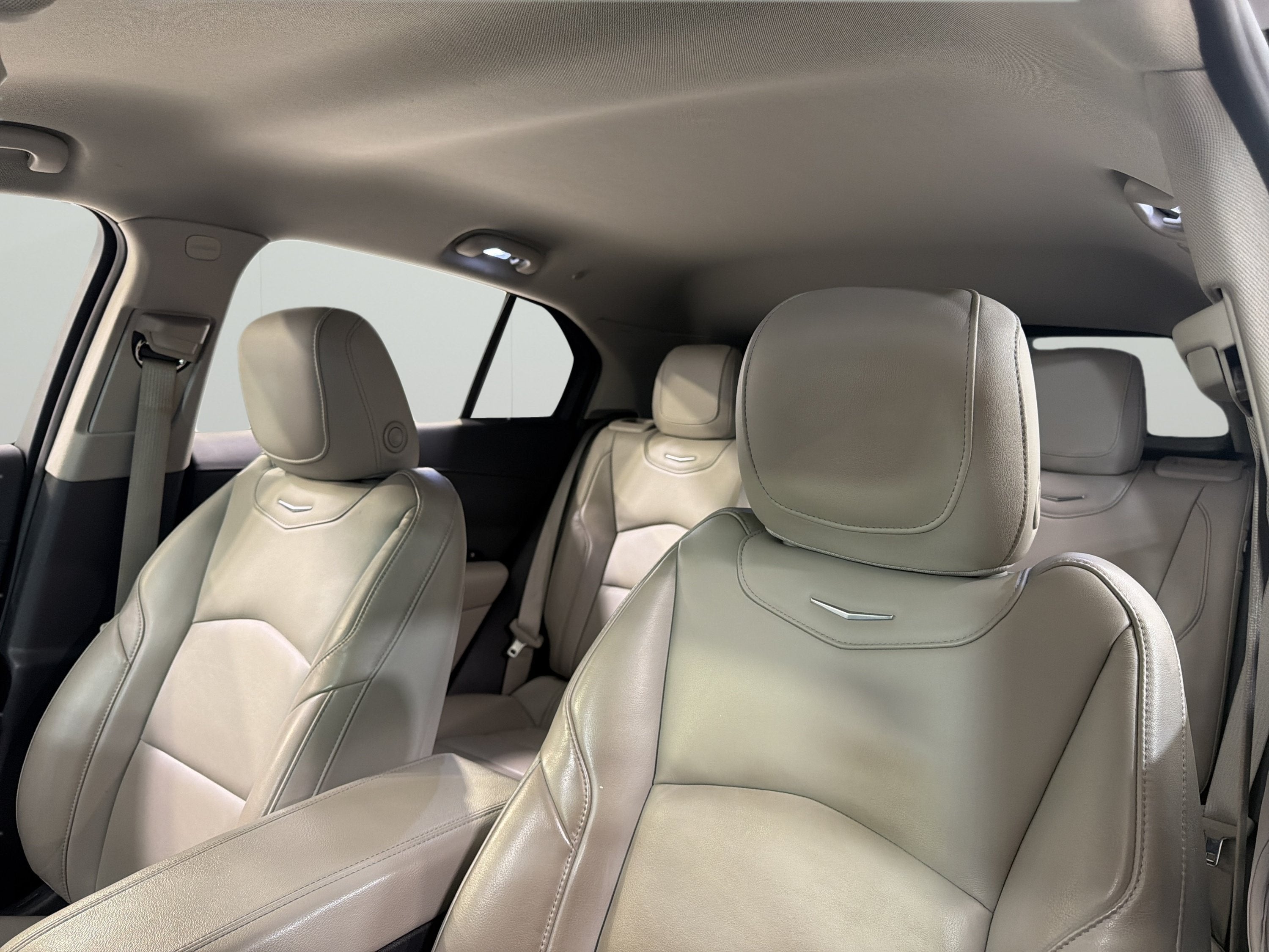 2020 Cadillac XT4 FWD Premium Luxury