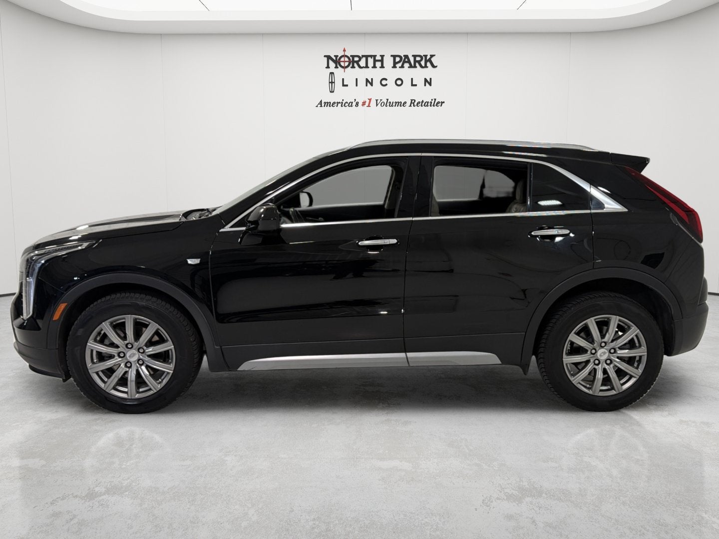 2020 Cadillac XT4 FWD Premium Luxury