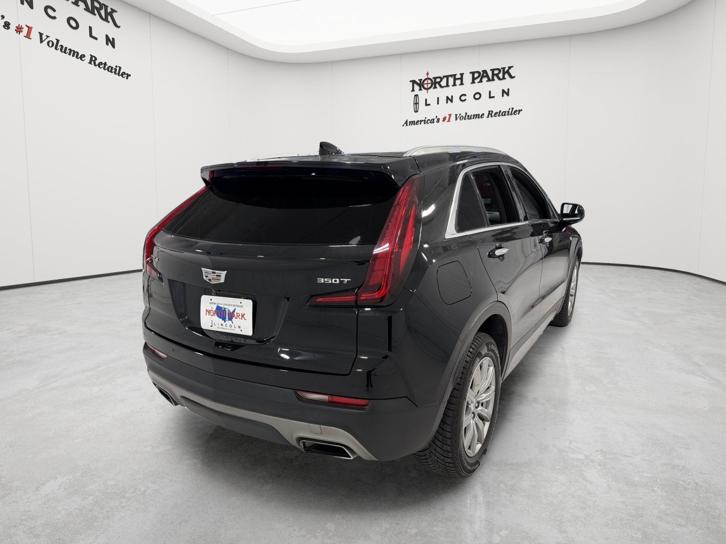 2020 Cadillac XT4 FWD Premium Luxury