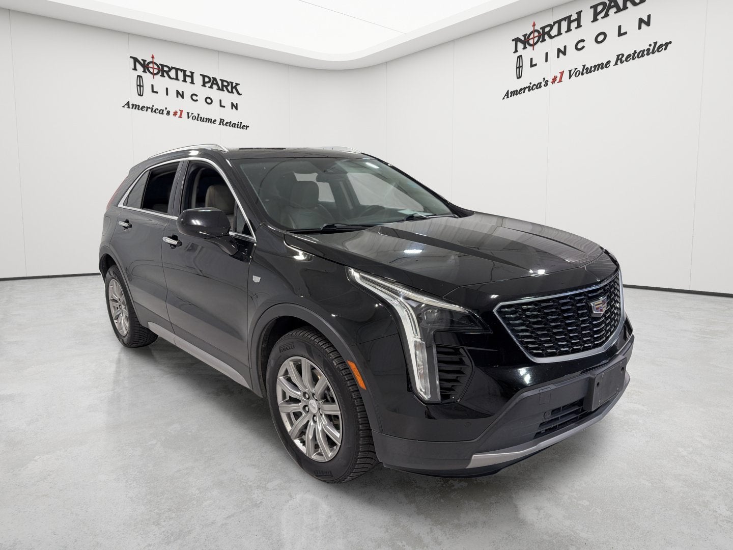 2020 Cadillac XT4 FWD Premium Luxury