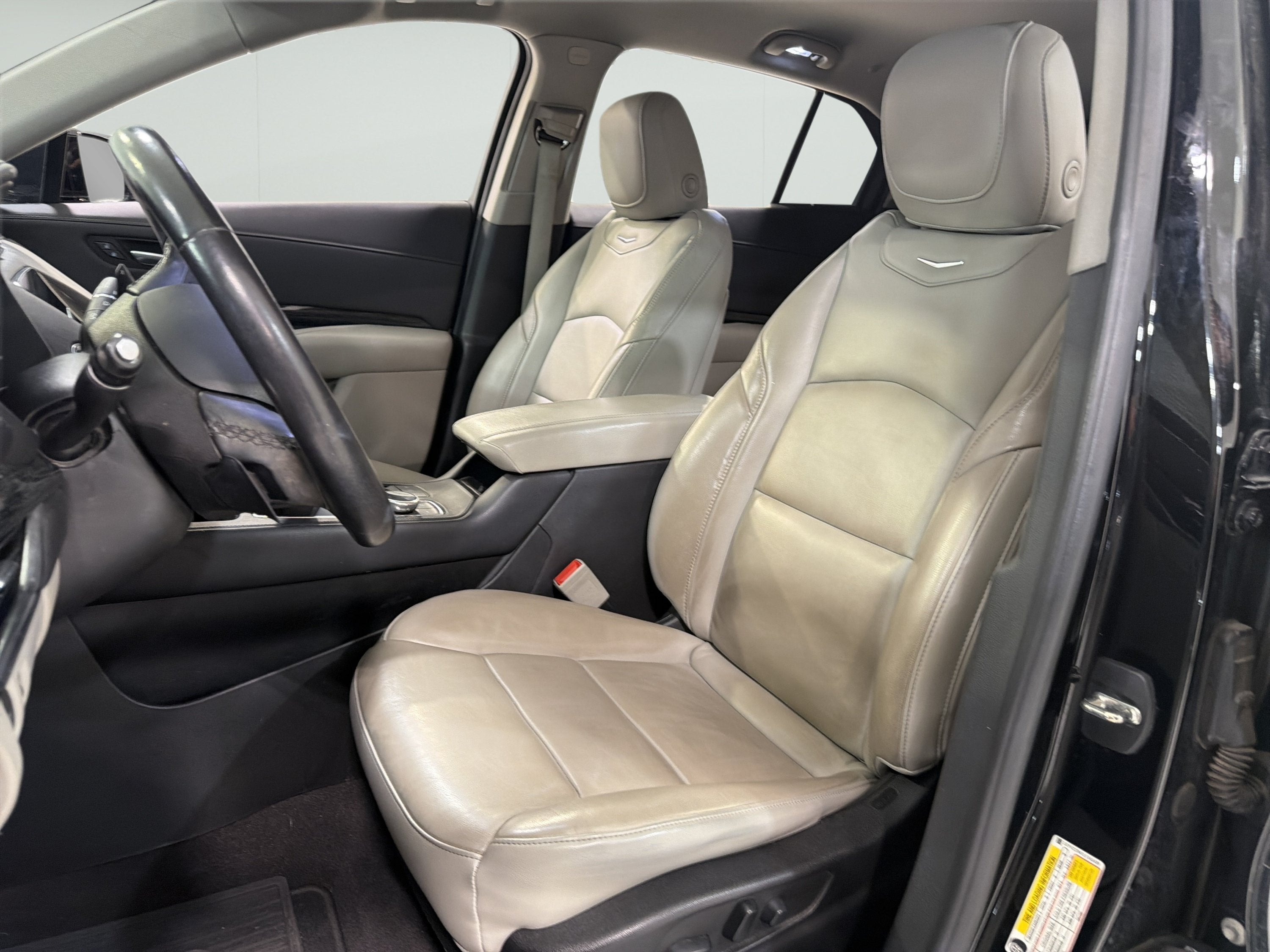 2020 Cadillac XT4 FWD Premium Luxury