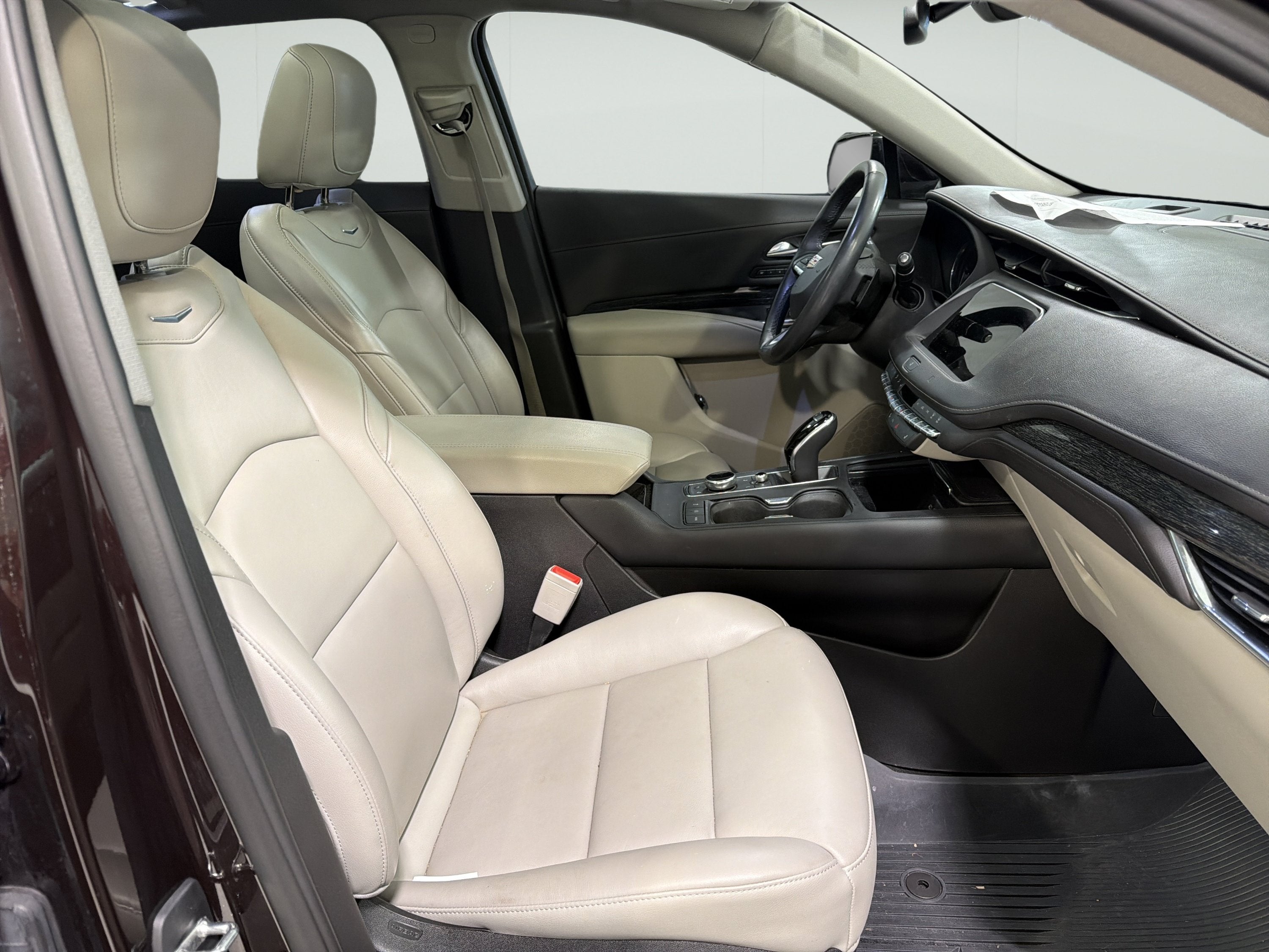 2021 Cadillac XT4 FWD Premium Luxury