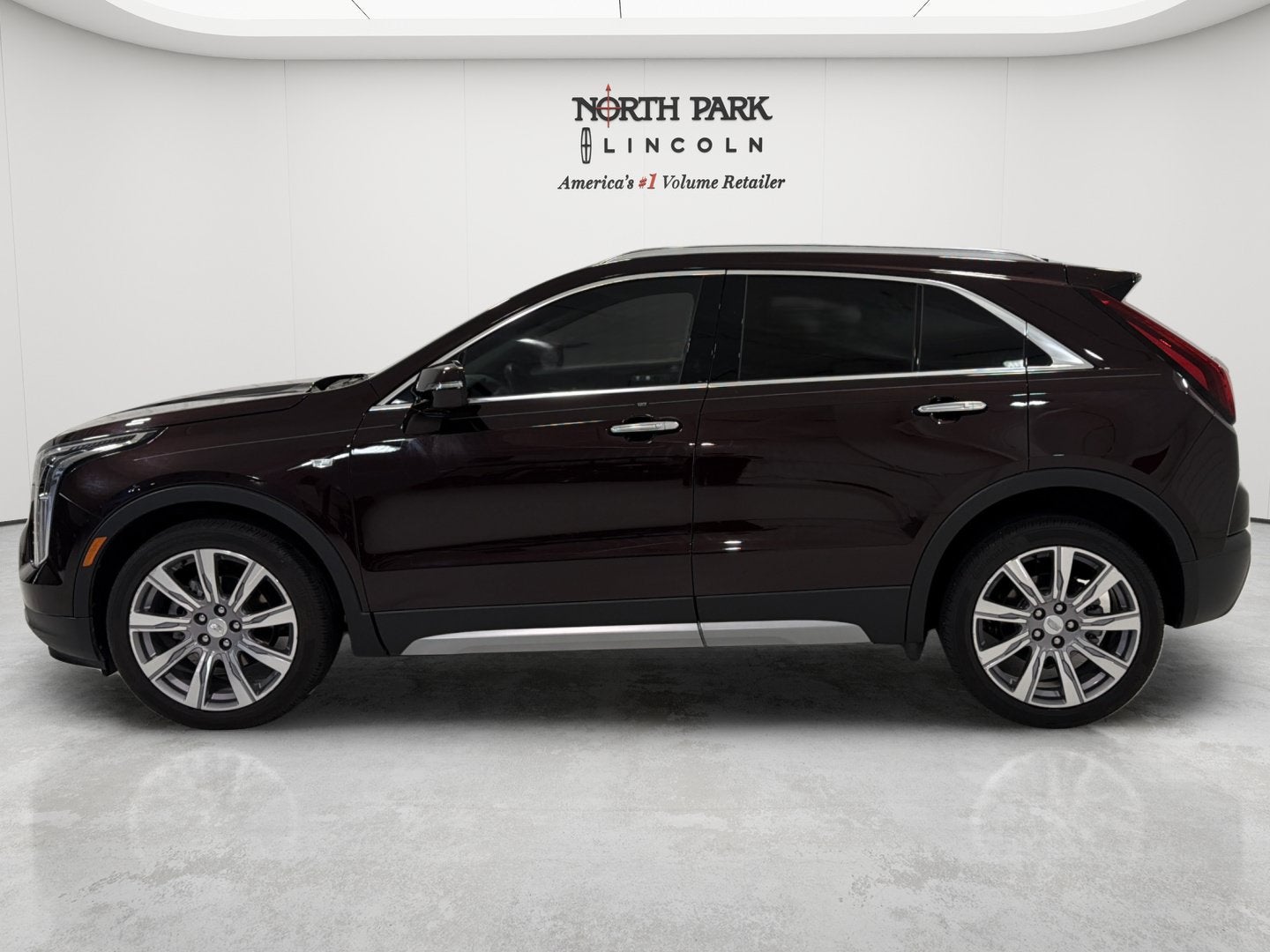 2021 Cadillac XT4 FWD Premium Luxury