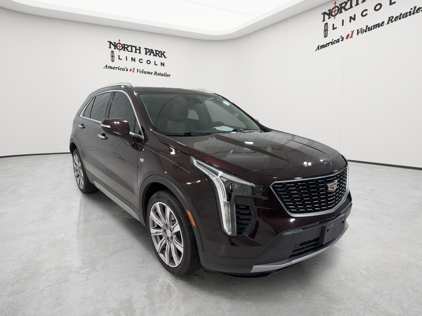2021 Cadillac XT4 FWD Premium Luxury