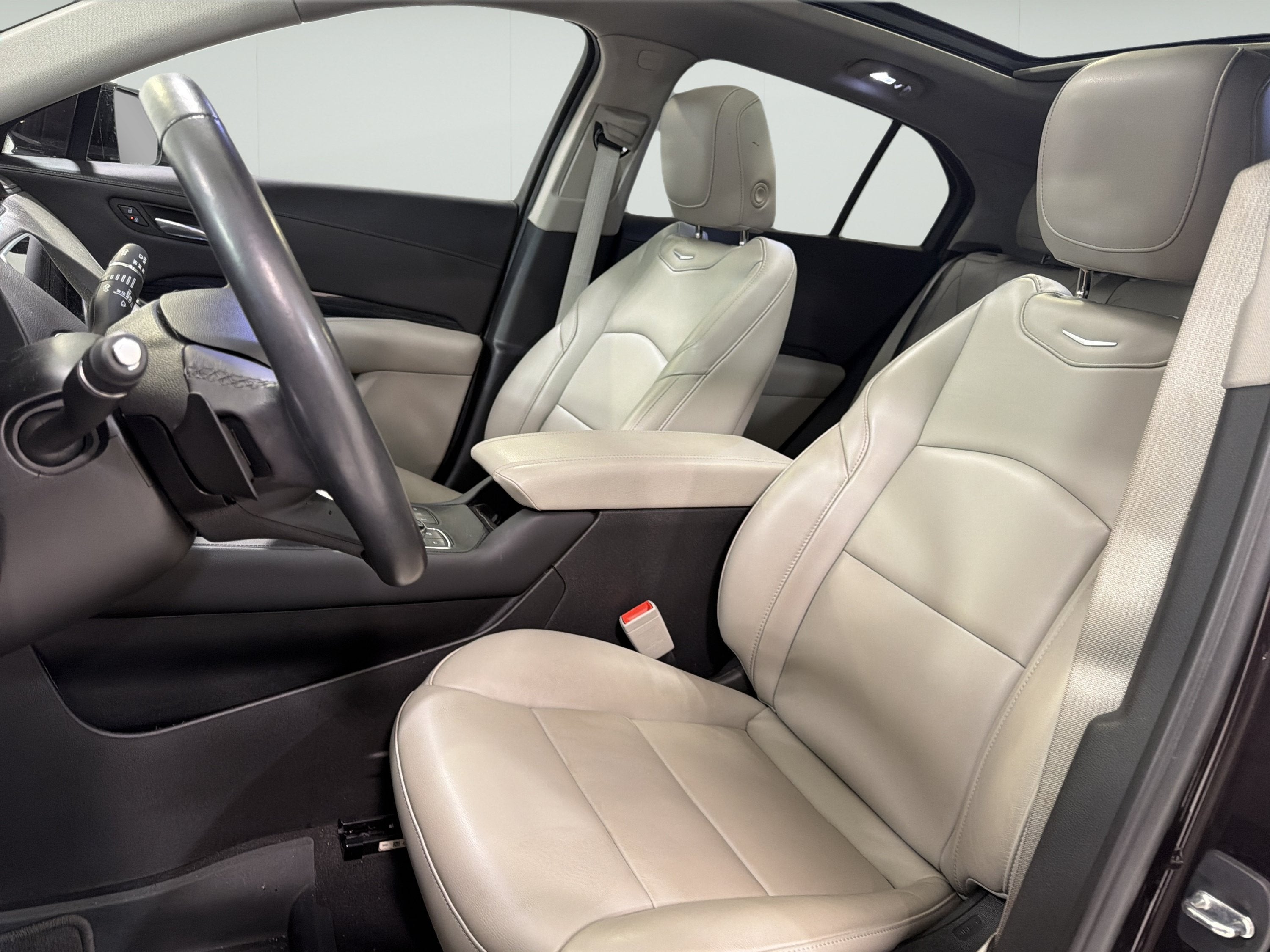 2021 Cadillac XT4 FWD Premium Luxury