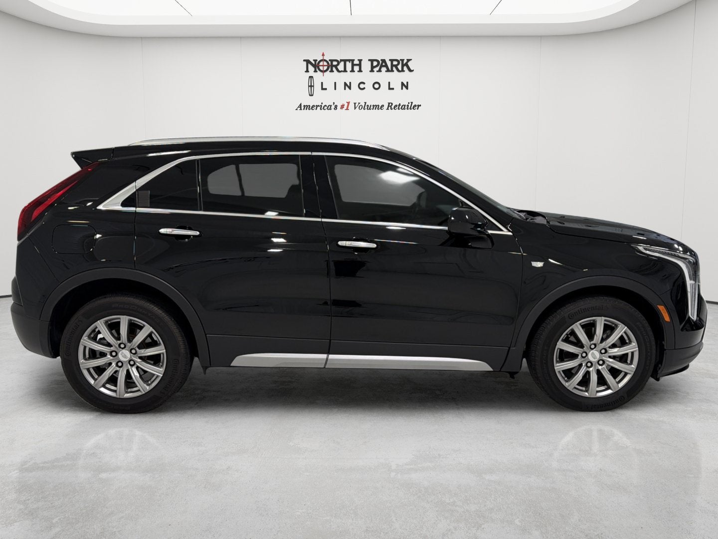 2020 Cadillac XT4 FWD Premium Luxury