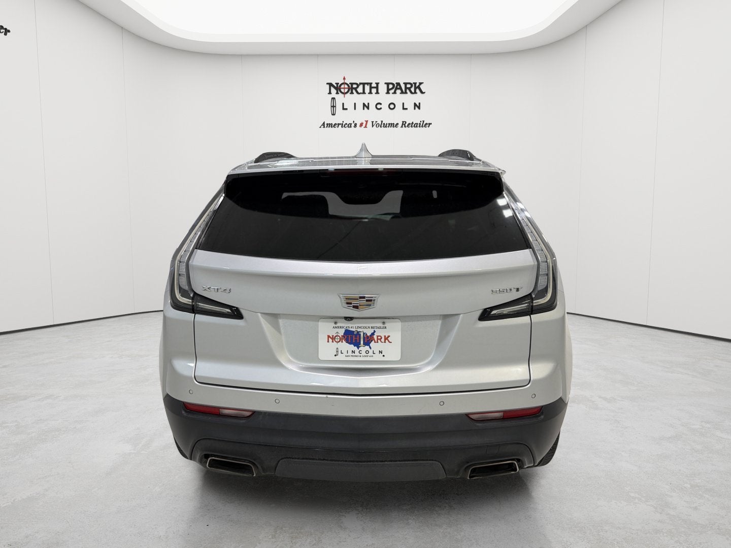 2022 Cadillac XT4 FWD Sport