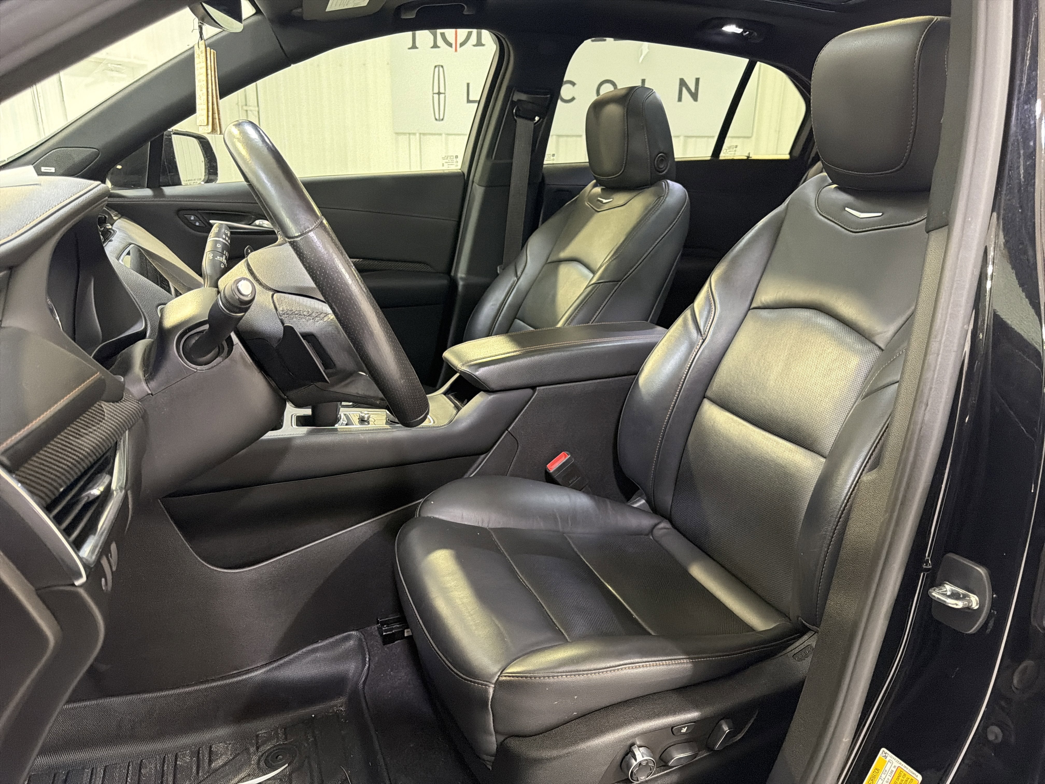 2023 Cadillac XT4 FWD Sport