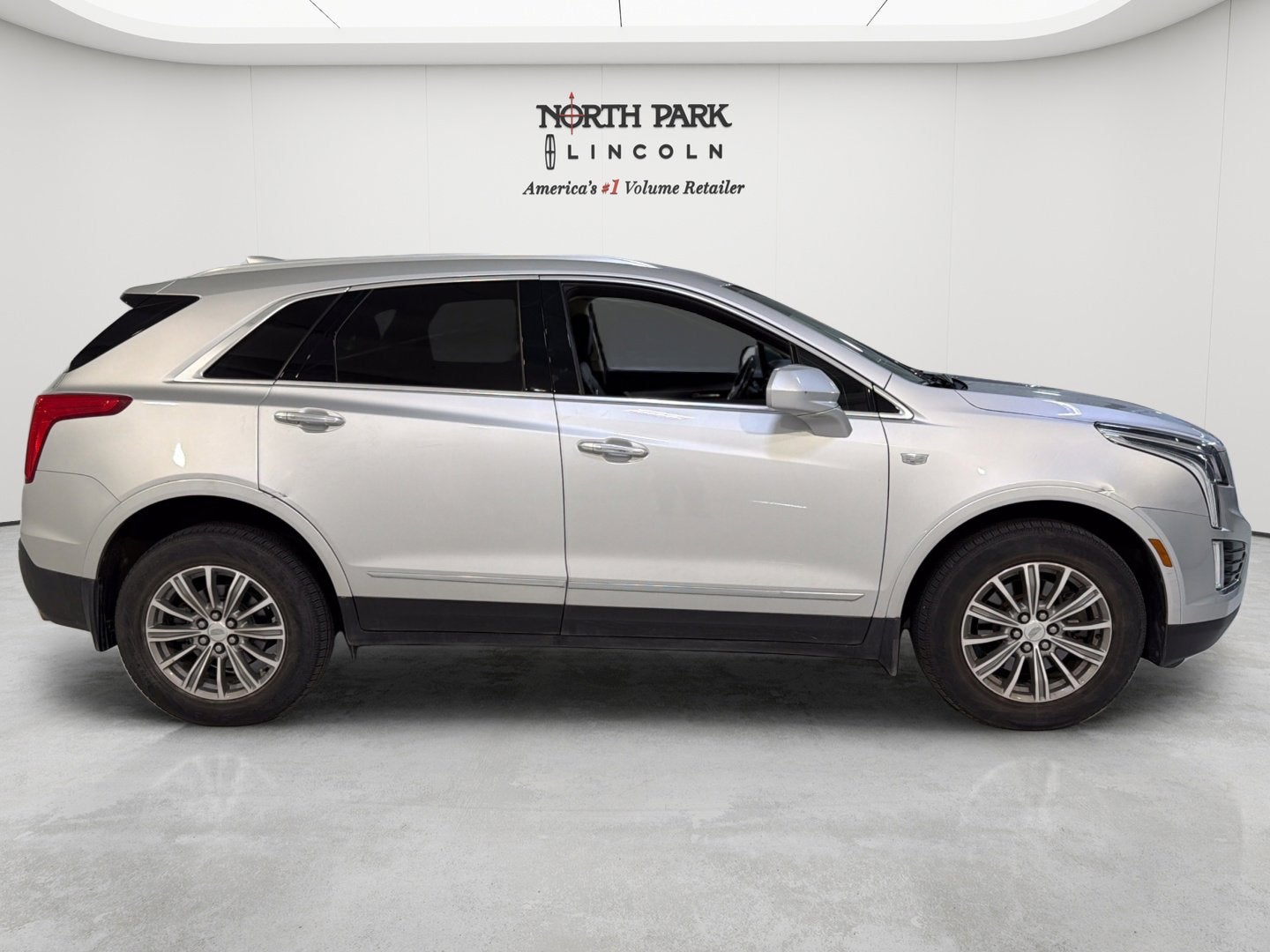 2019 Cadillac XT5 Luxury FWD