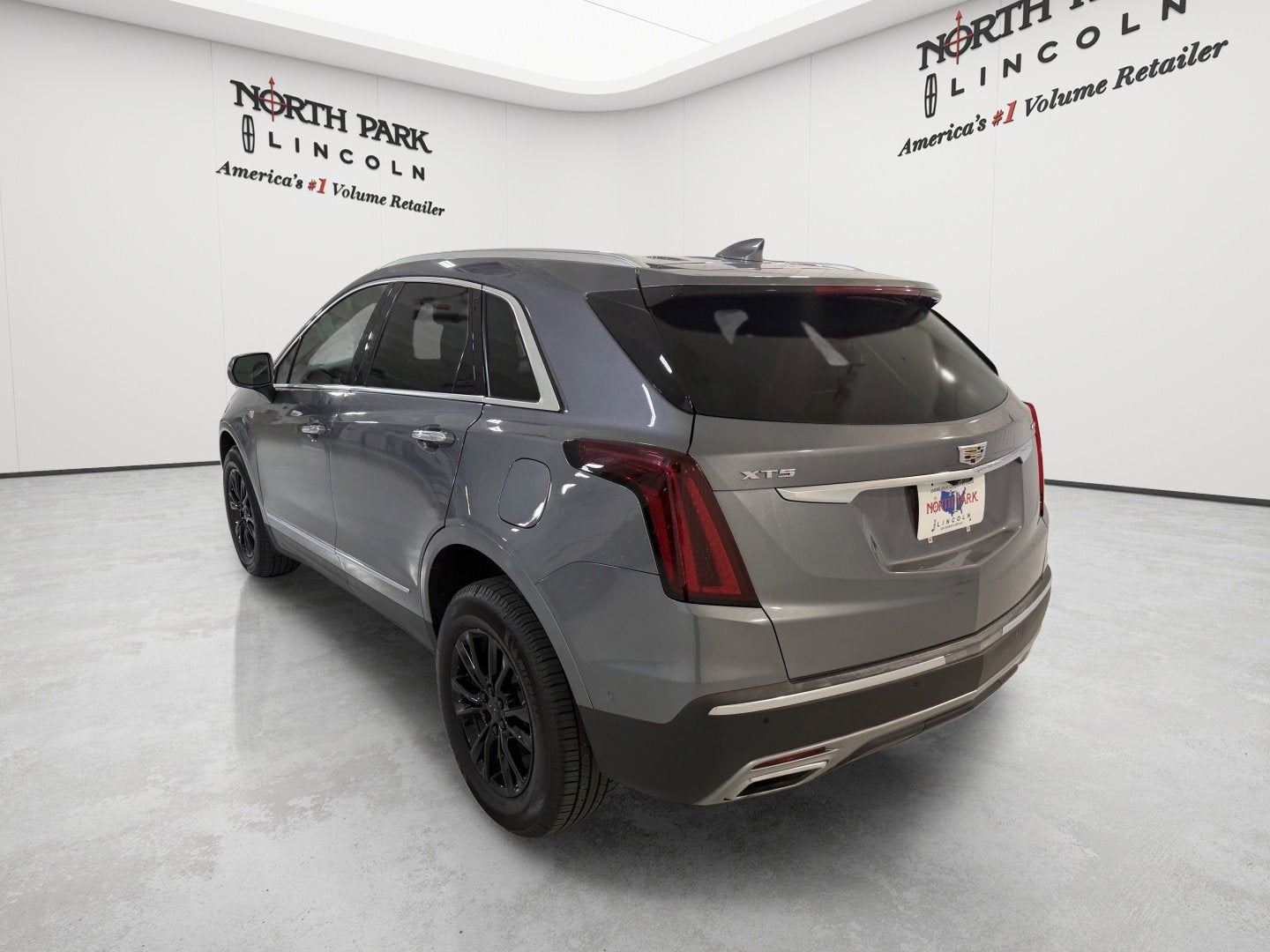 2020 Cadillac XT5 Premium Luxury FWD