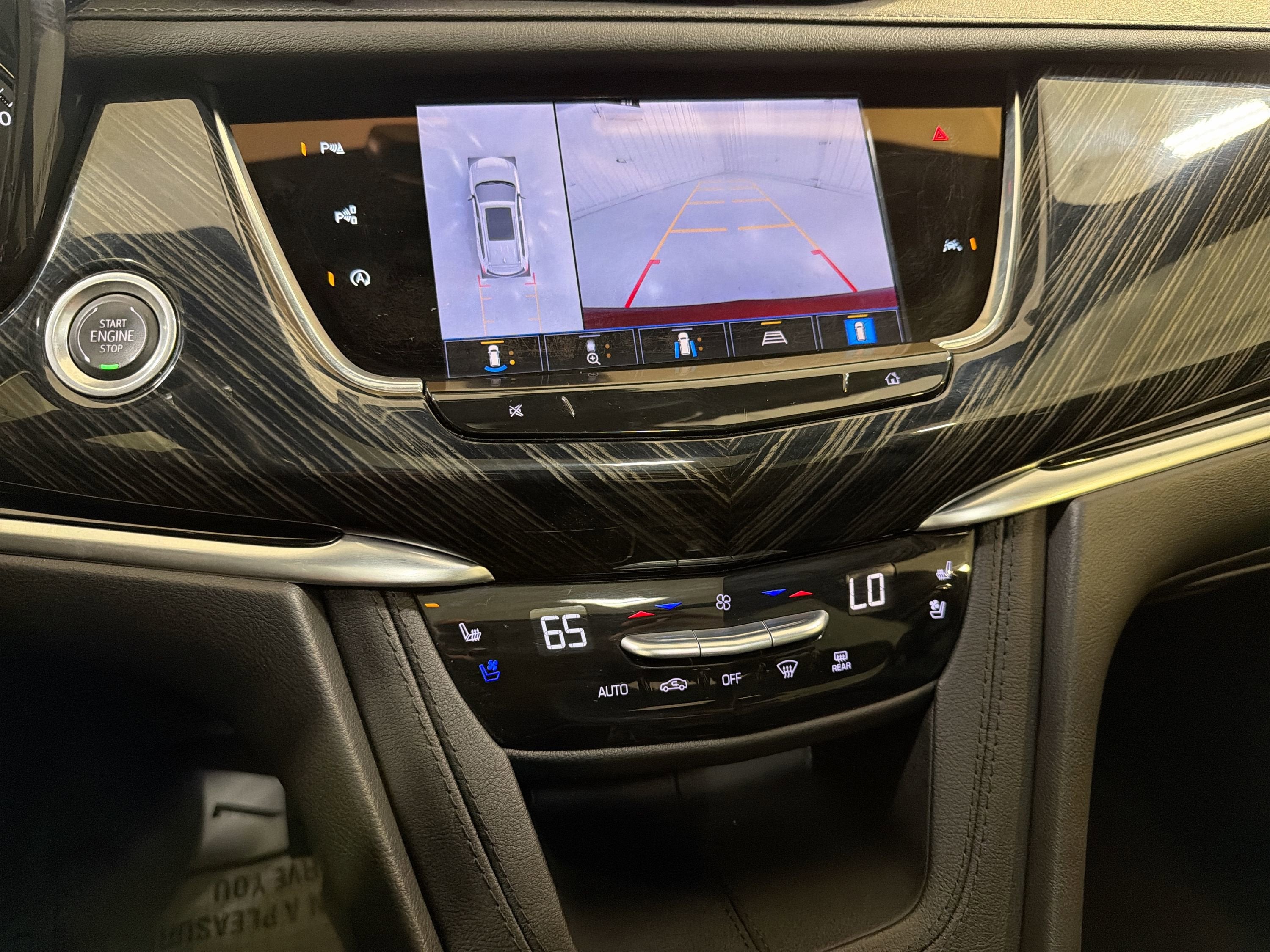 2024 Cadillac XT6 FWD Premium Luxury