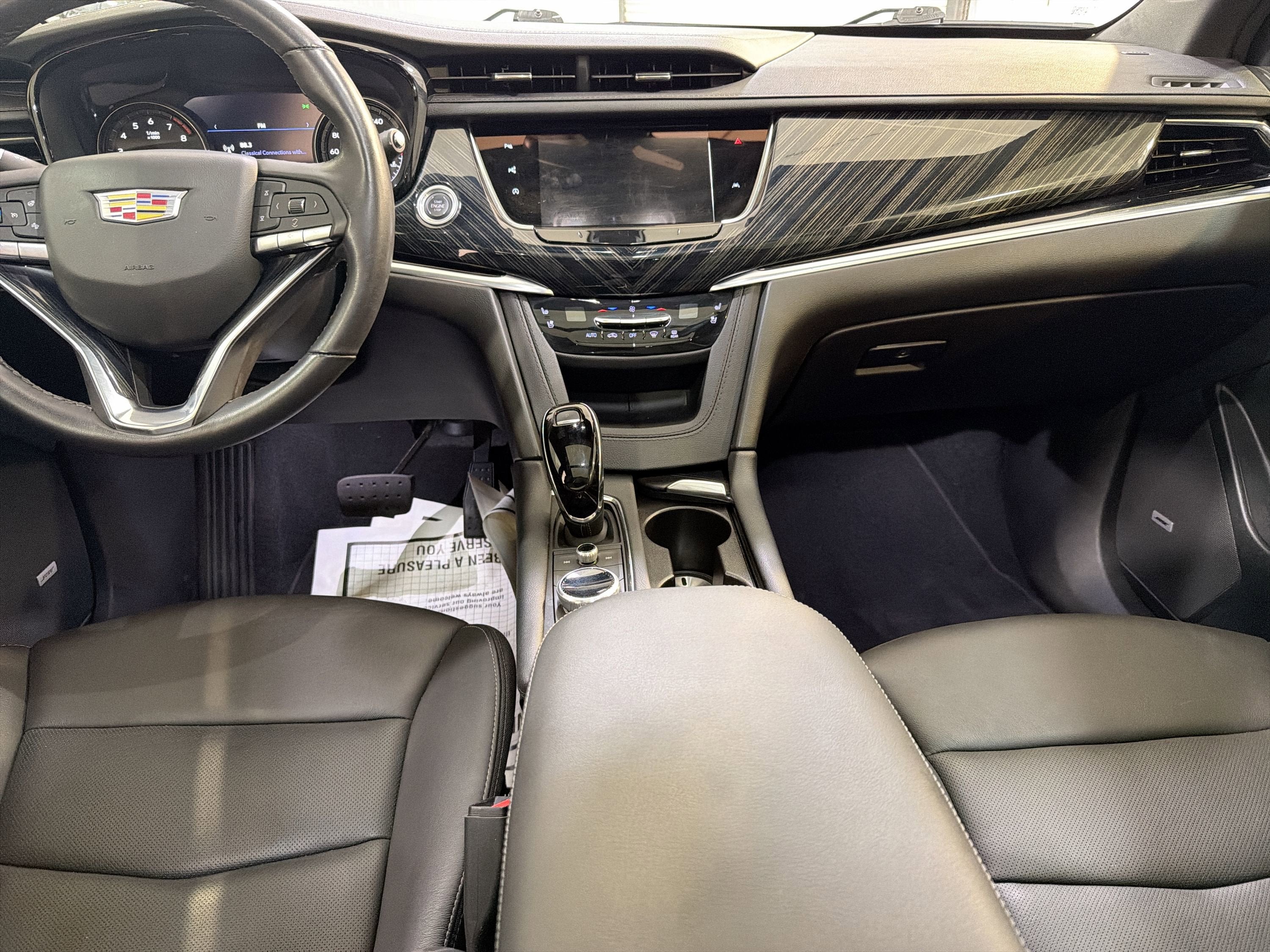 2024 Cadillac XT6 FWD Premium Luxury