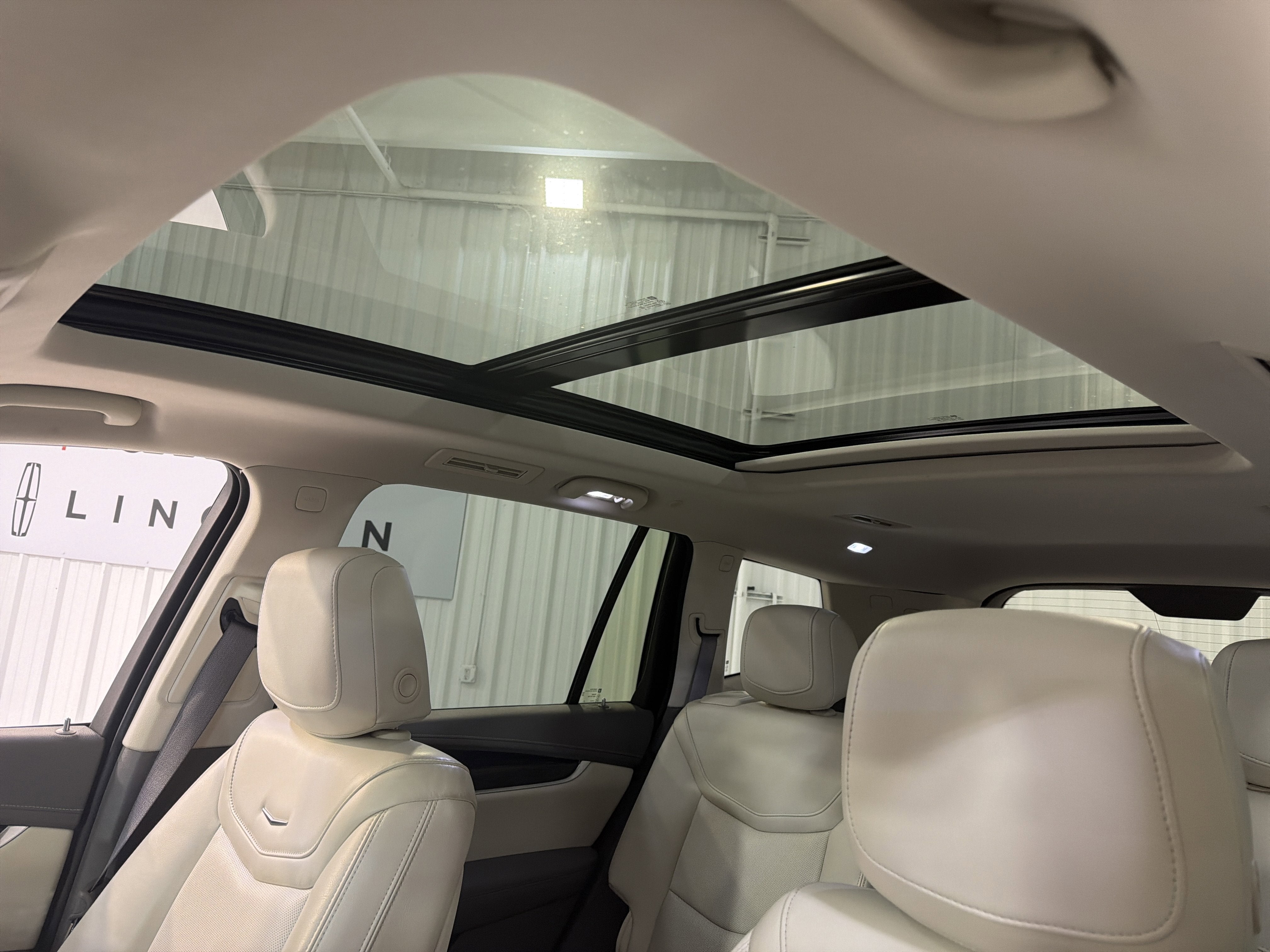 2023 Cadillac XT6 FWD Premium Luxury