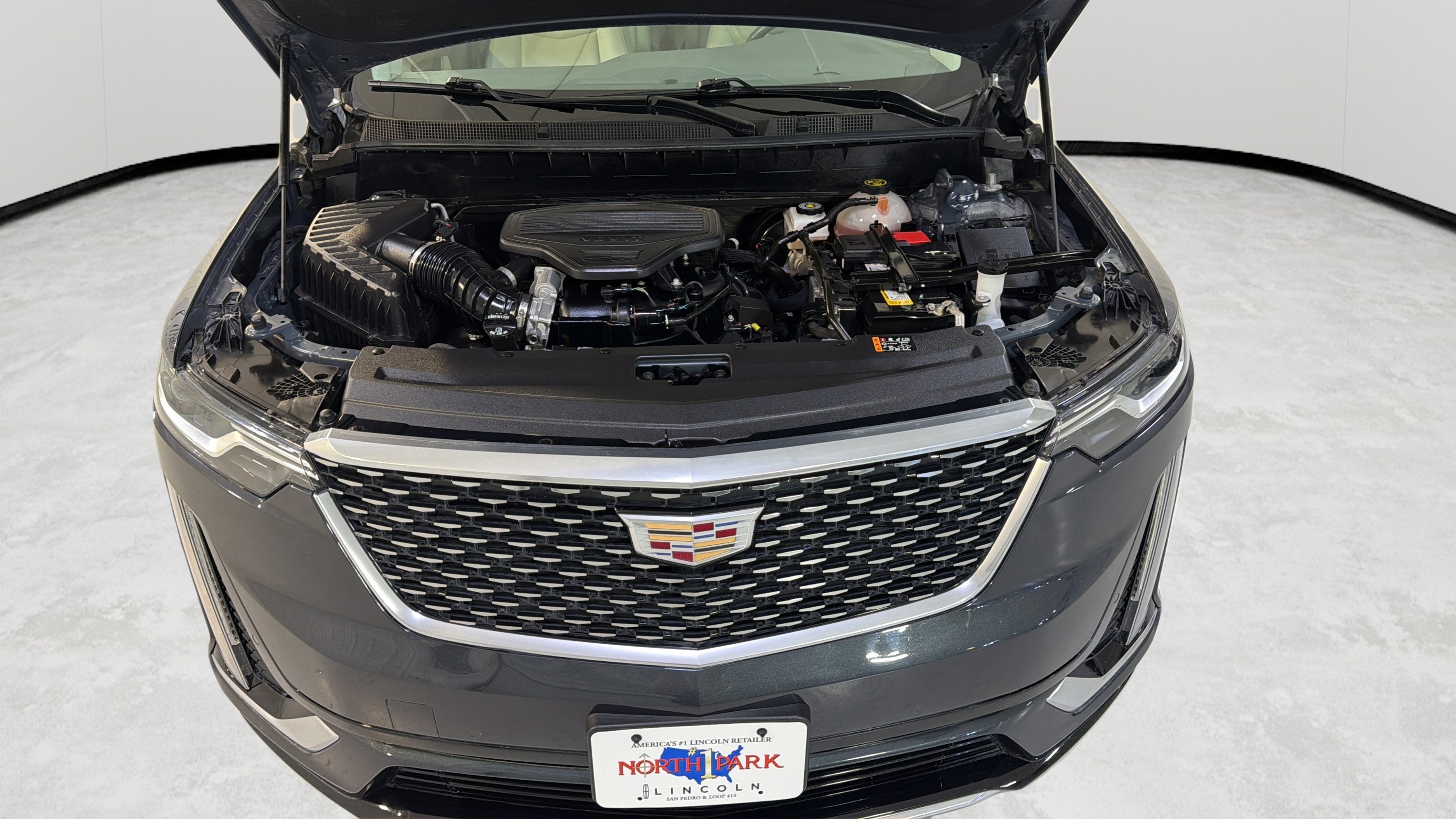 2023 Cadillac XT6 FWD Premium Luxury