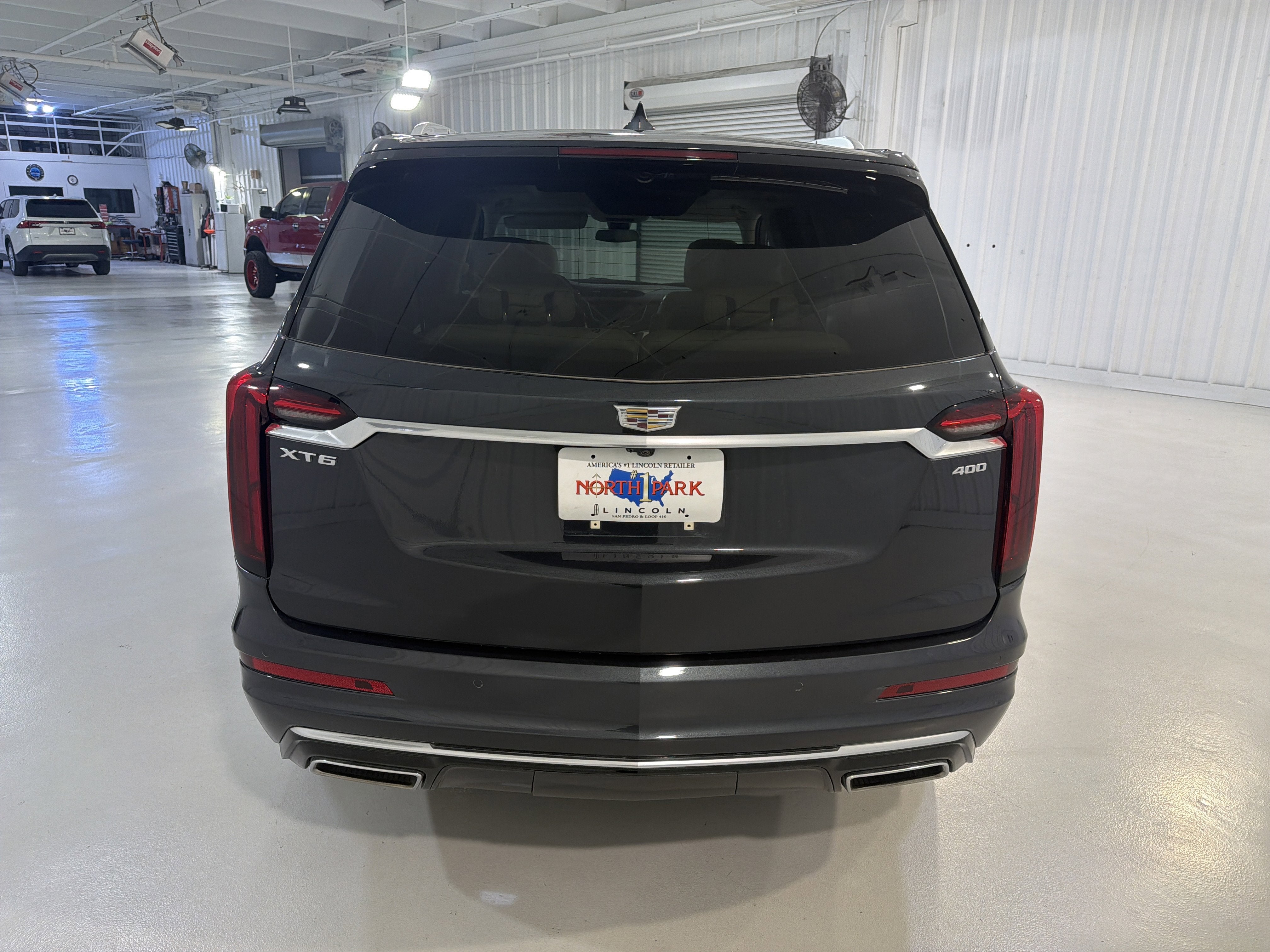 2023 Cadillac XT6 FWD Premium Luxury