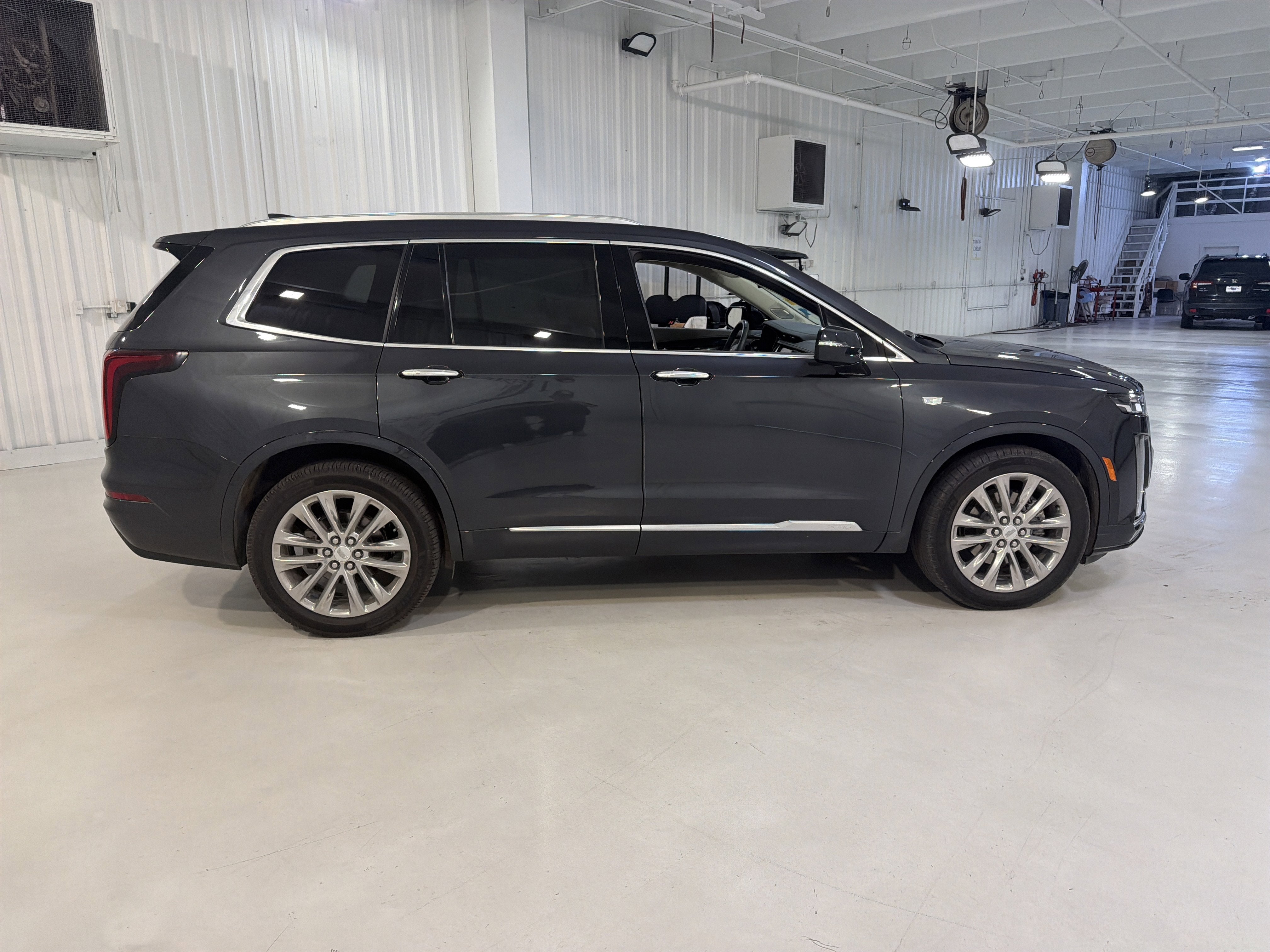 2023 Cadillac XT6 FWD Premium Luxury