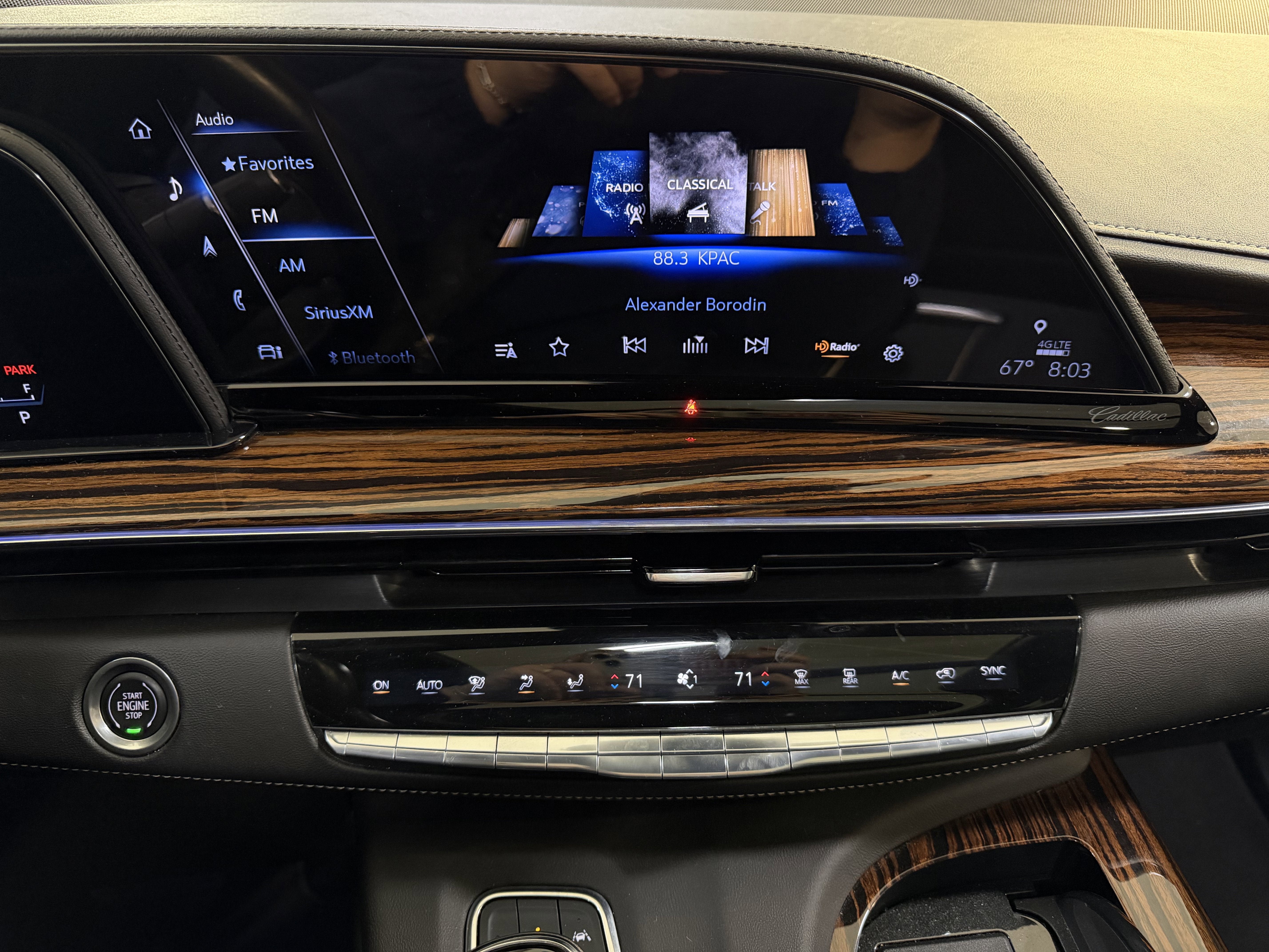 2022 Cadillac Escalade Premium Luxury