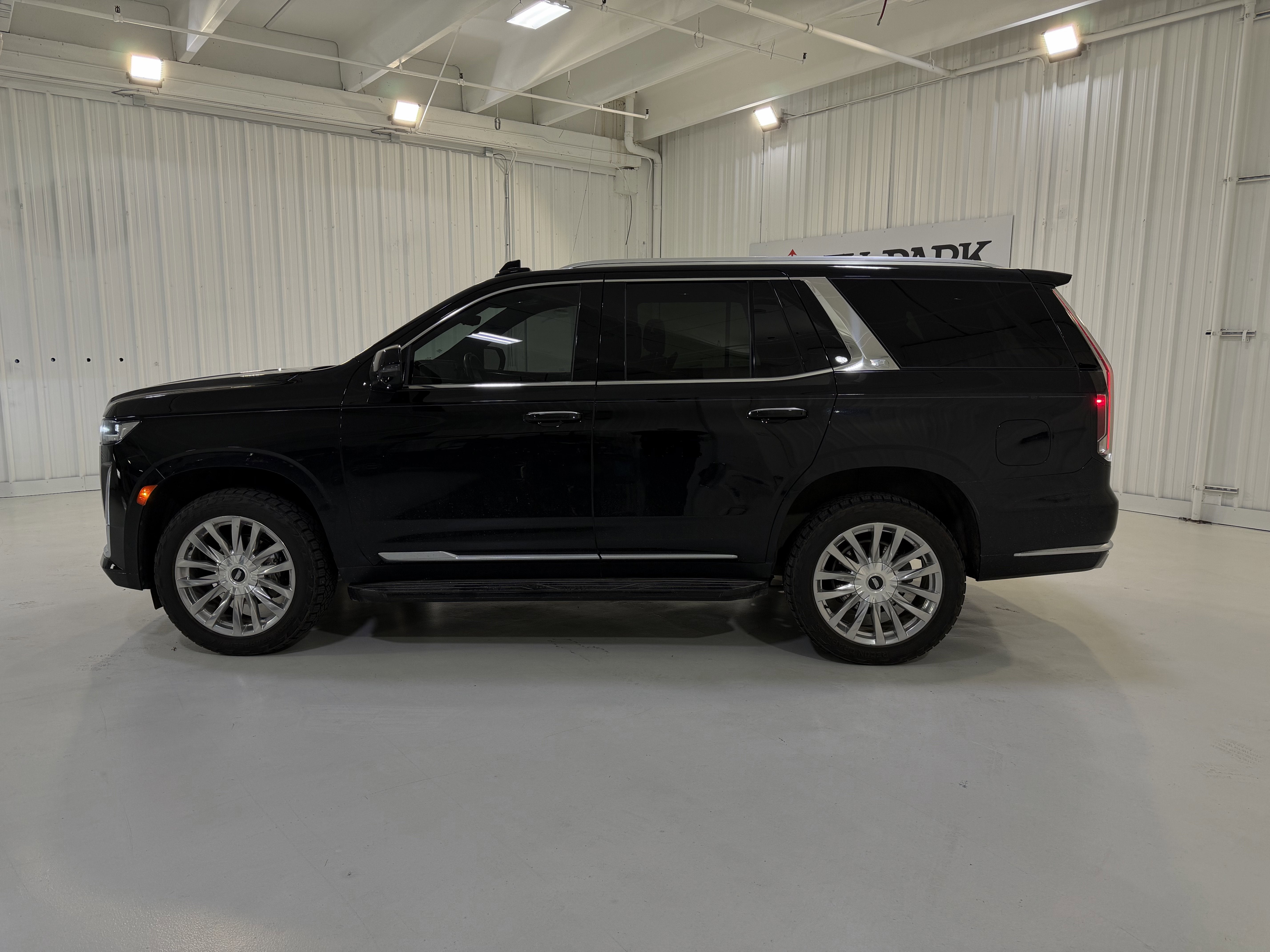 2022 Cadillac Escalade Premium Luxury
