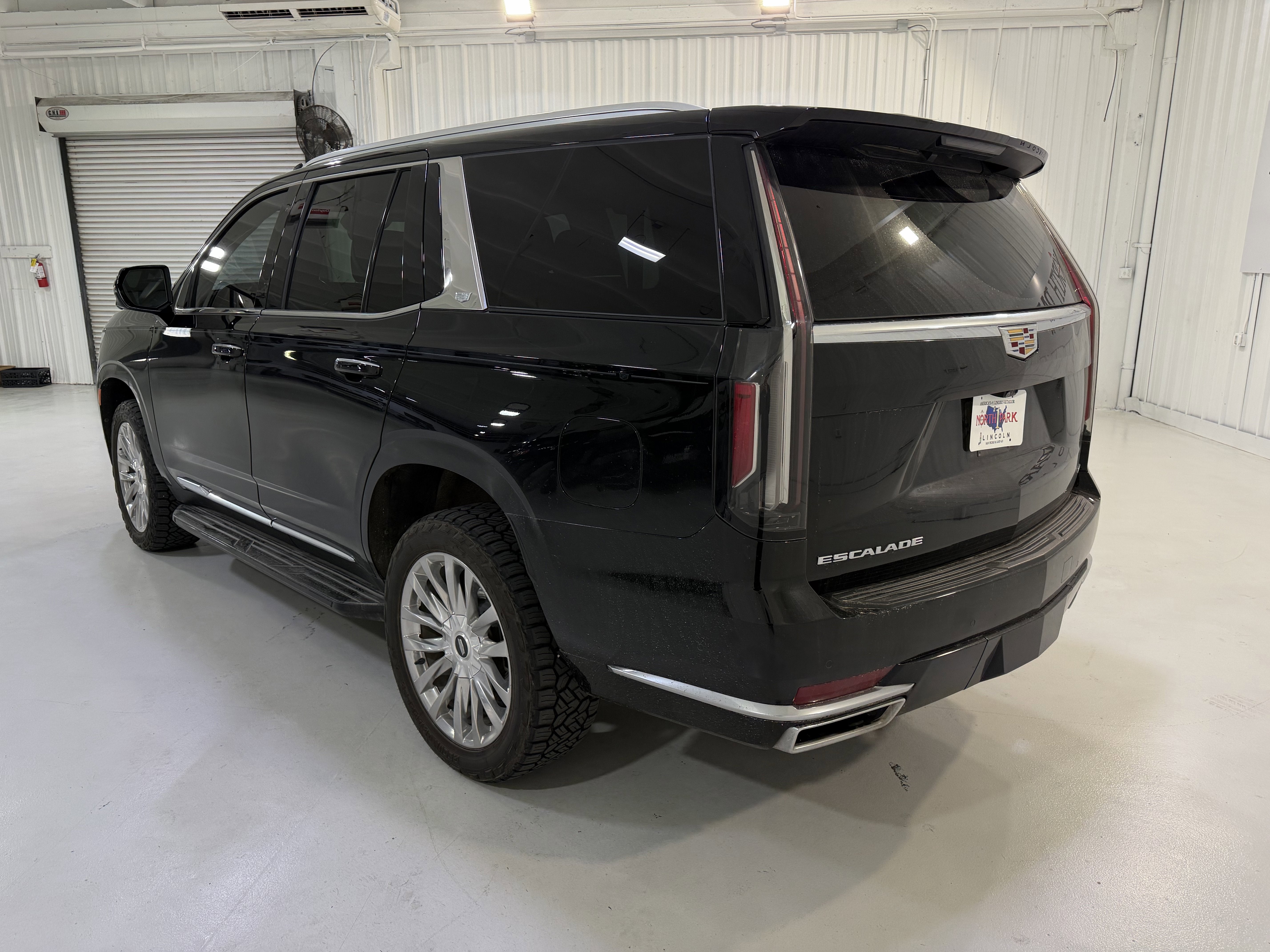 2022 Cadillac Escalade Premium Luxury